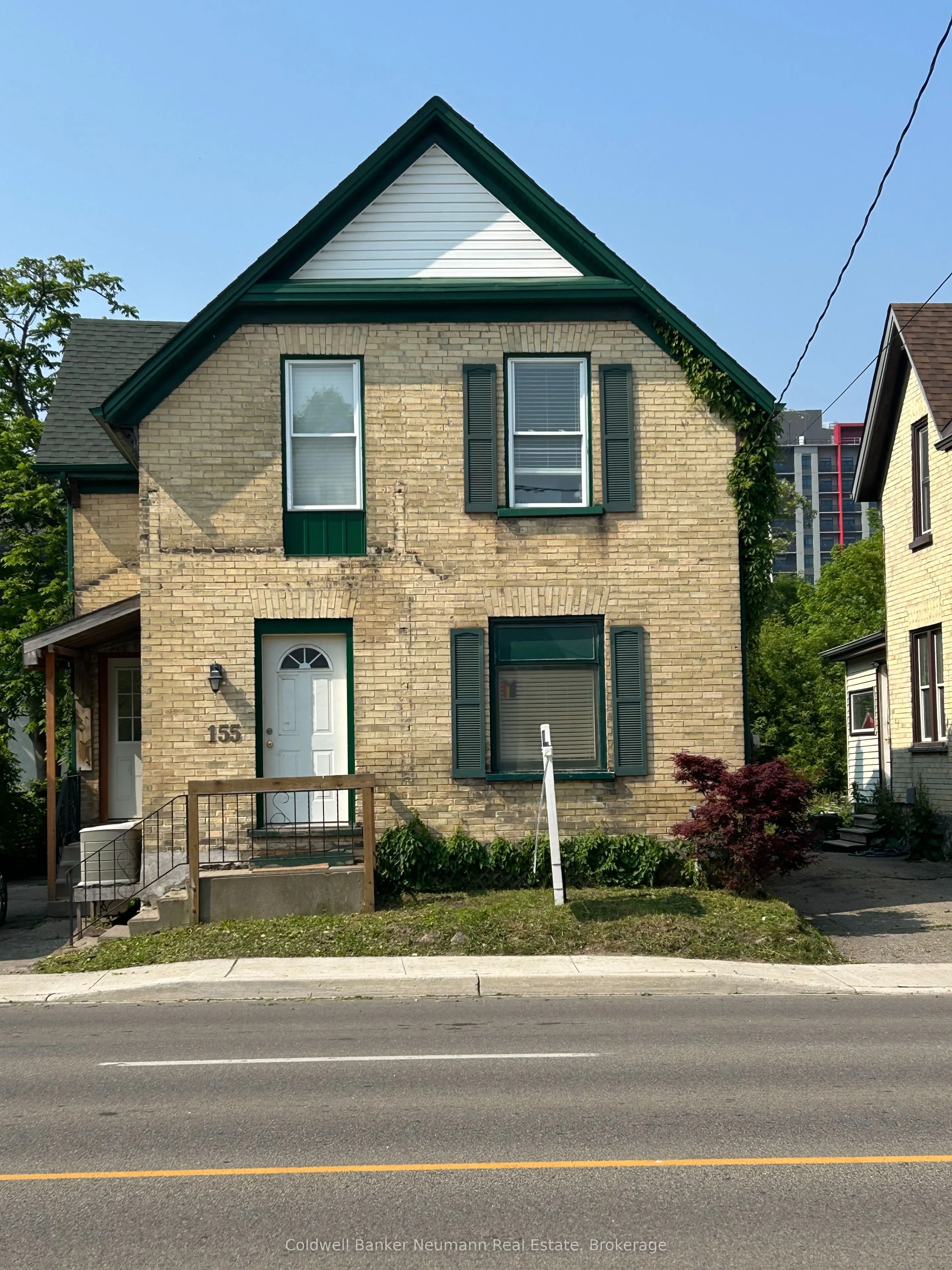 155 Weber Street E
