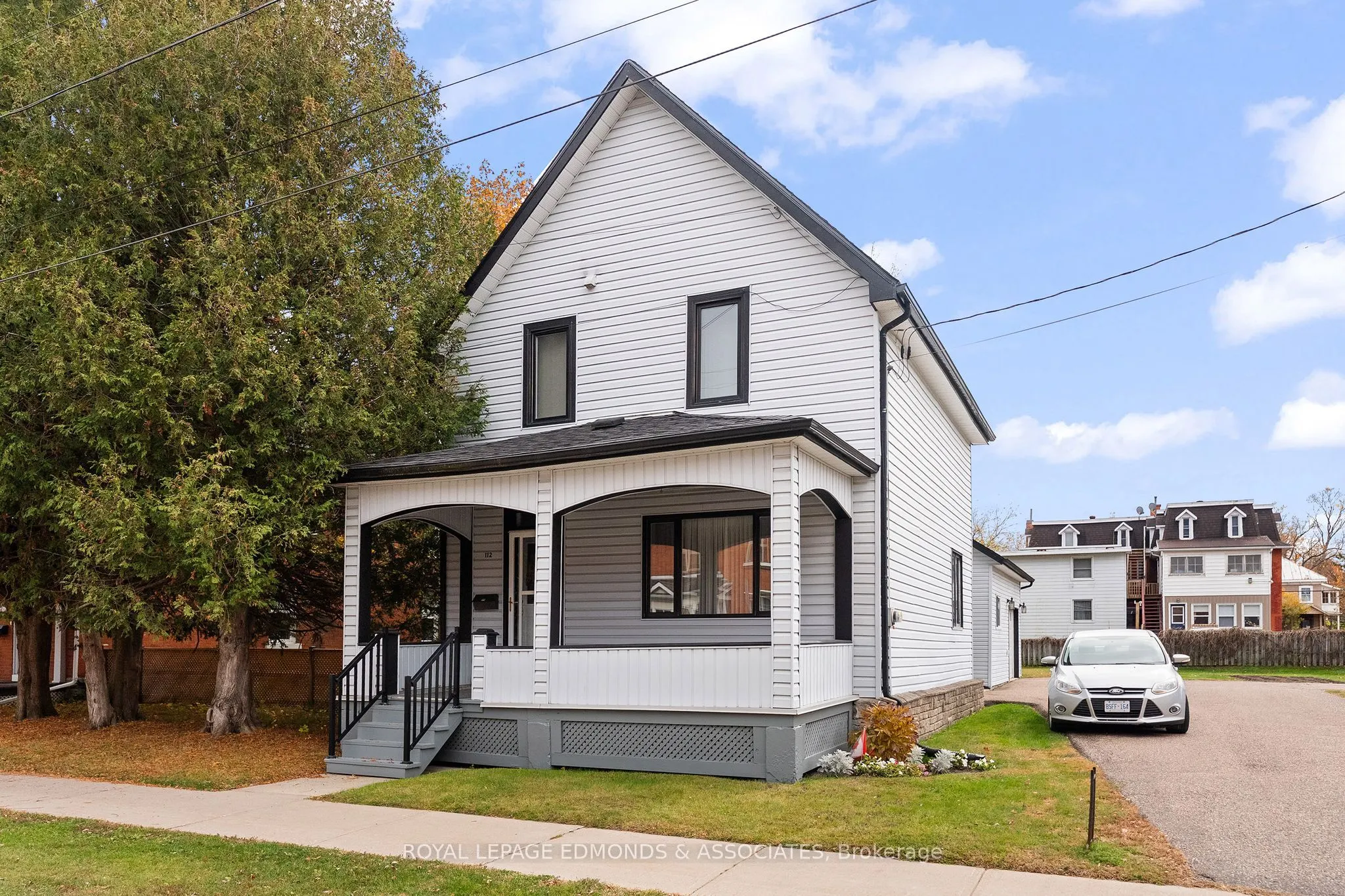 112 Isabella Street
