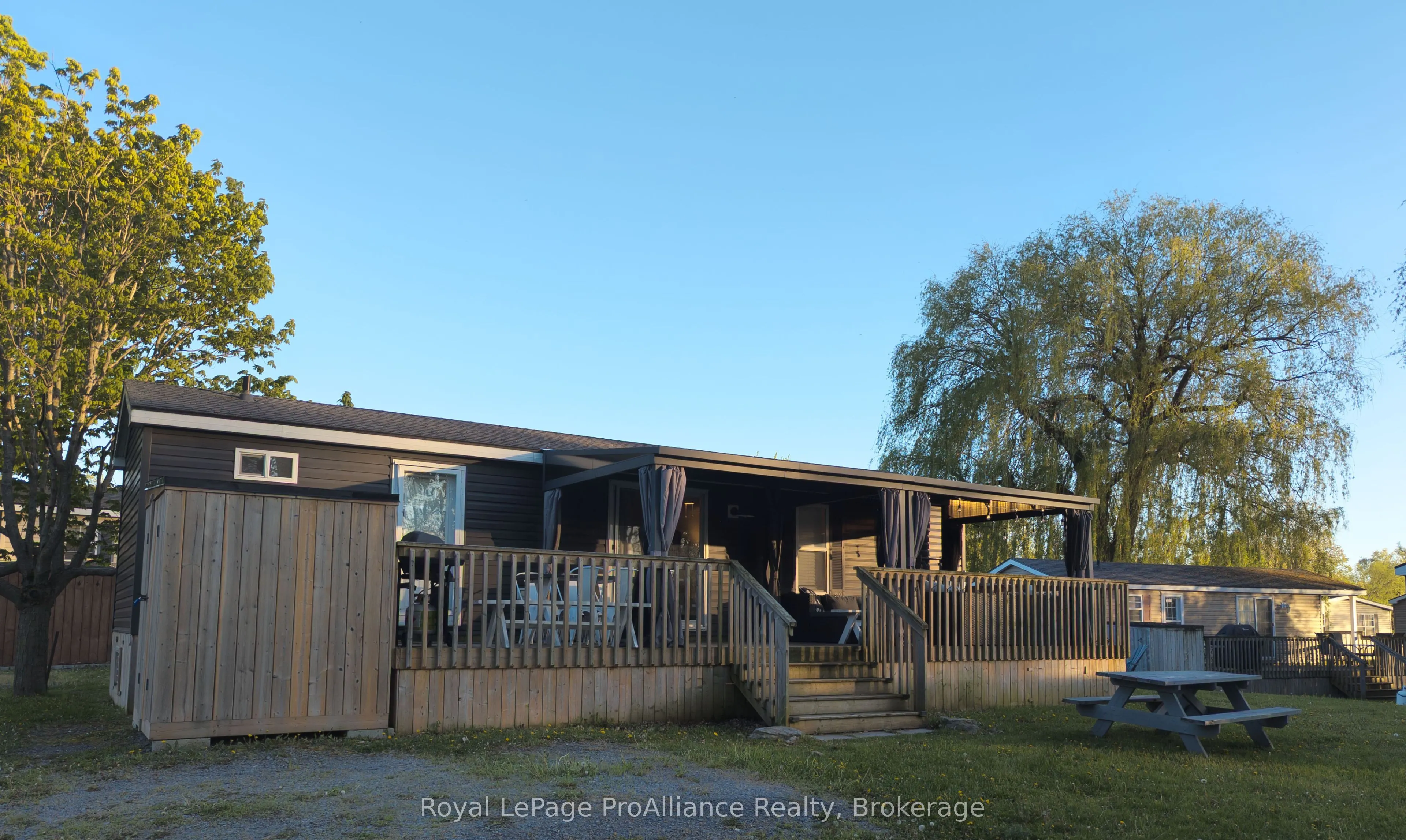 486 County Rd 18- 9 Cherry Beach Lane