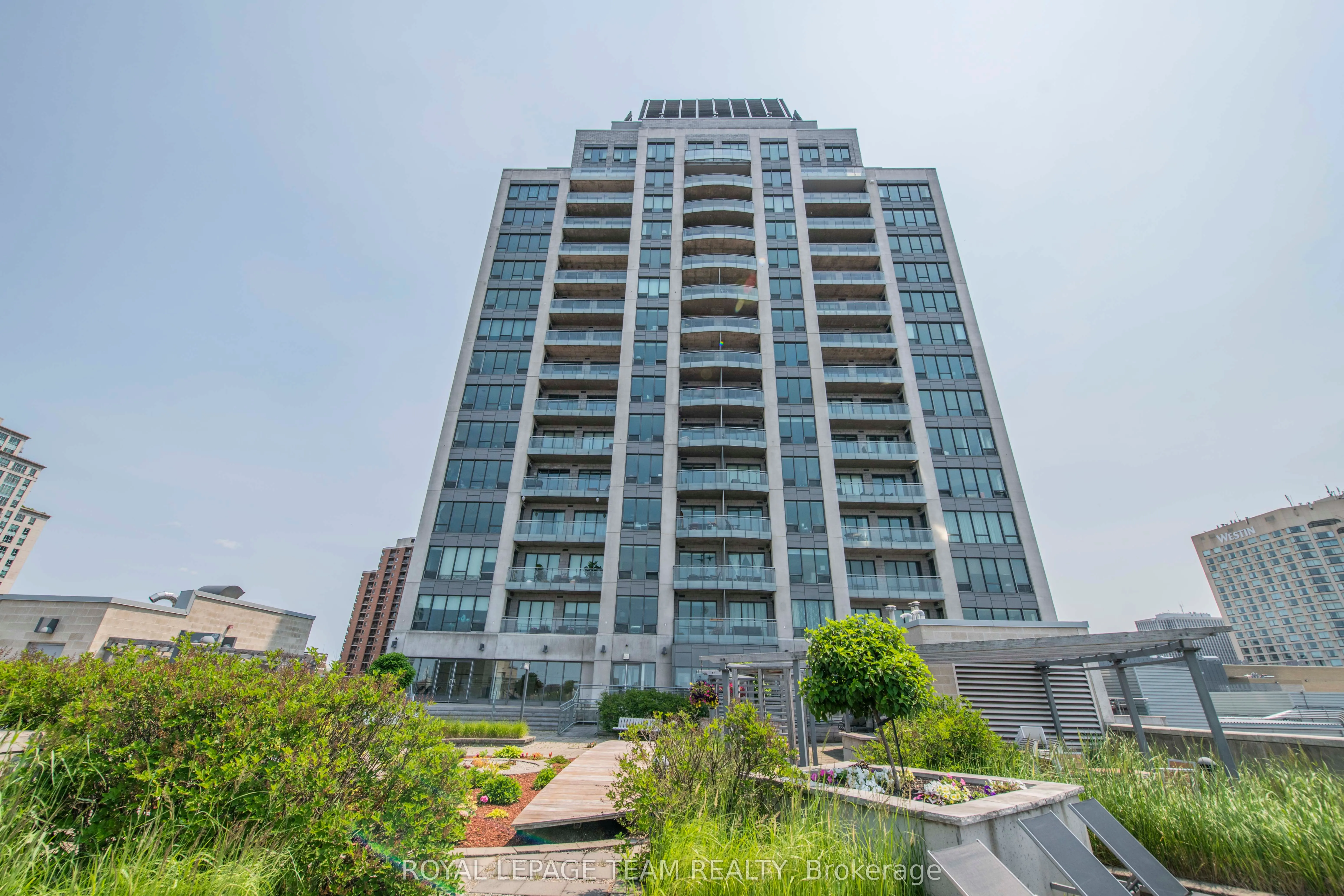 90 George Street #1307