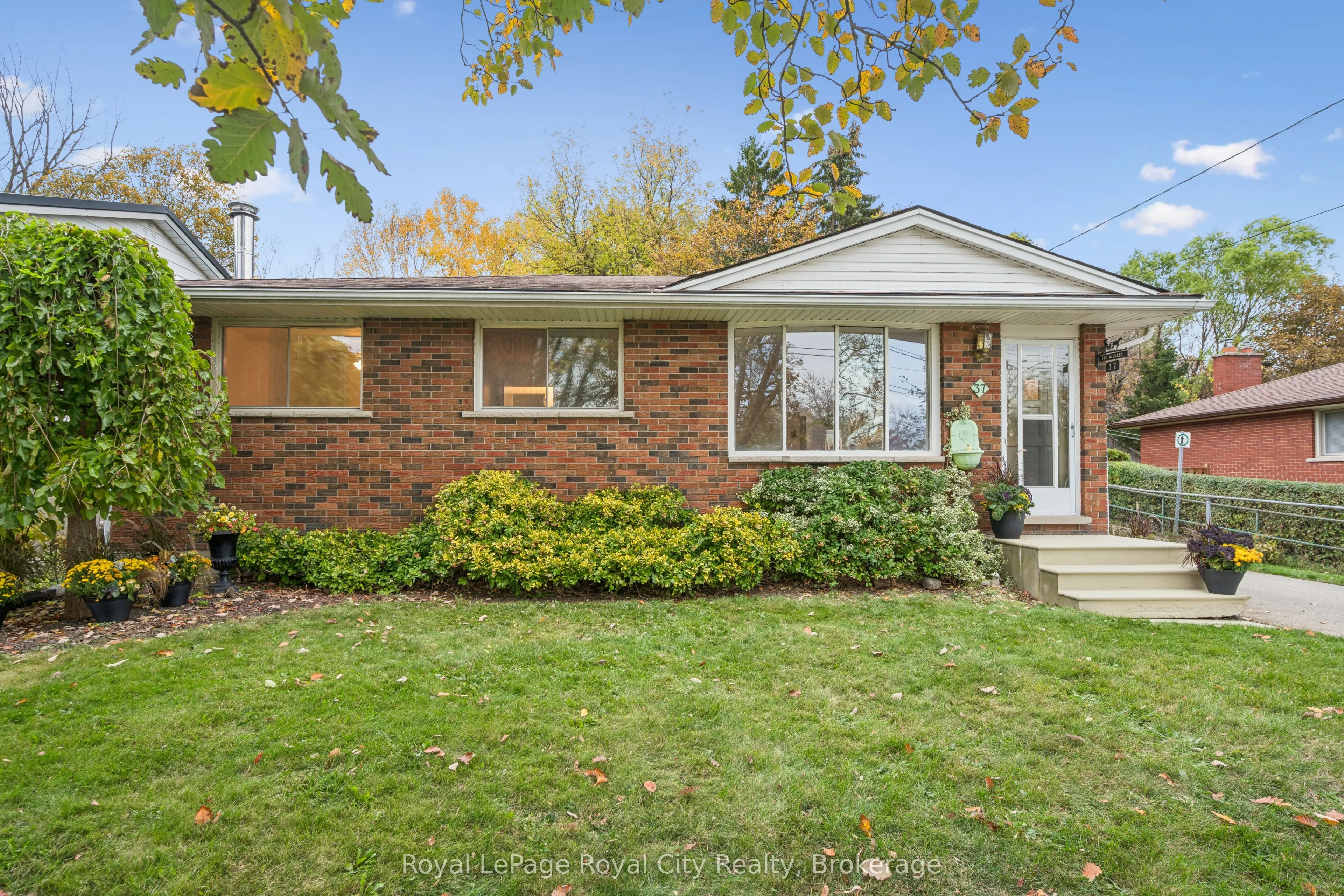 37 Kenwood Crescent