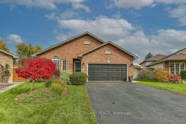 54 BOWCOTT Crescent