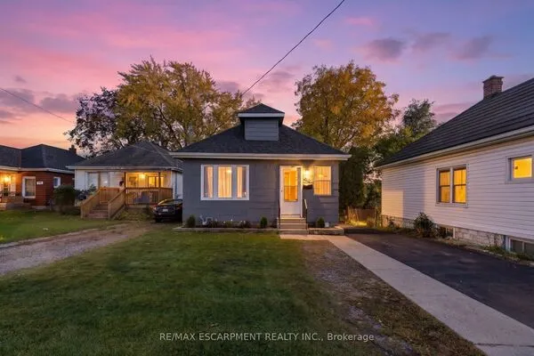 899 Hamilton Road