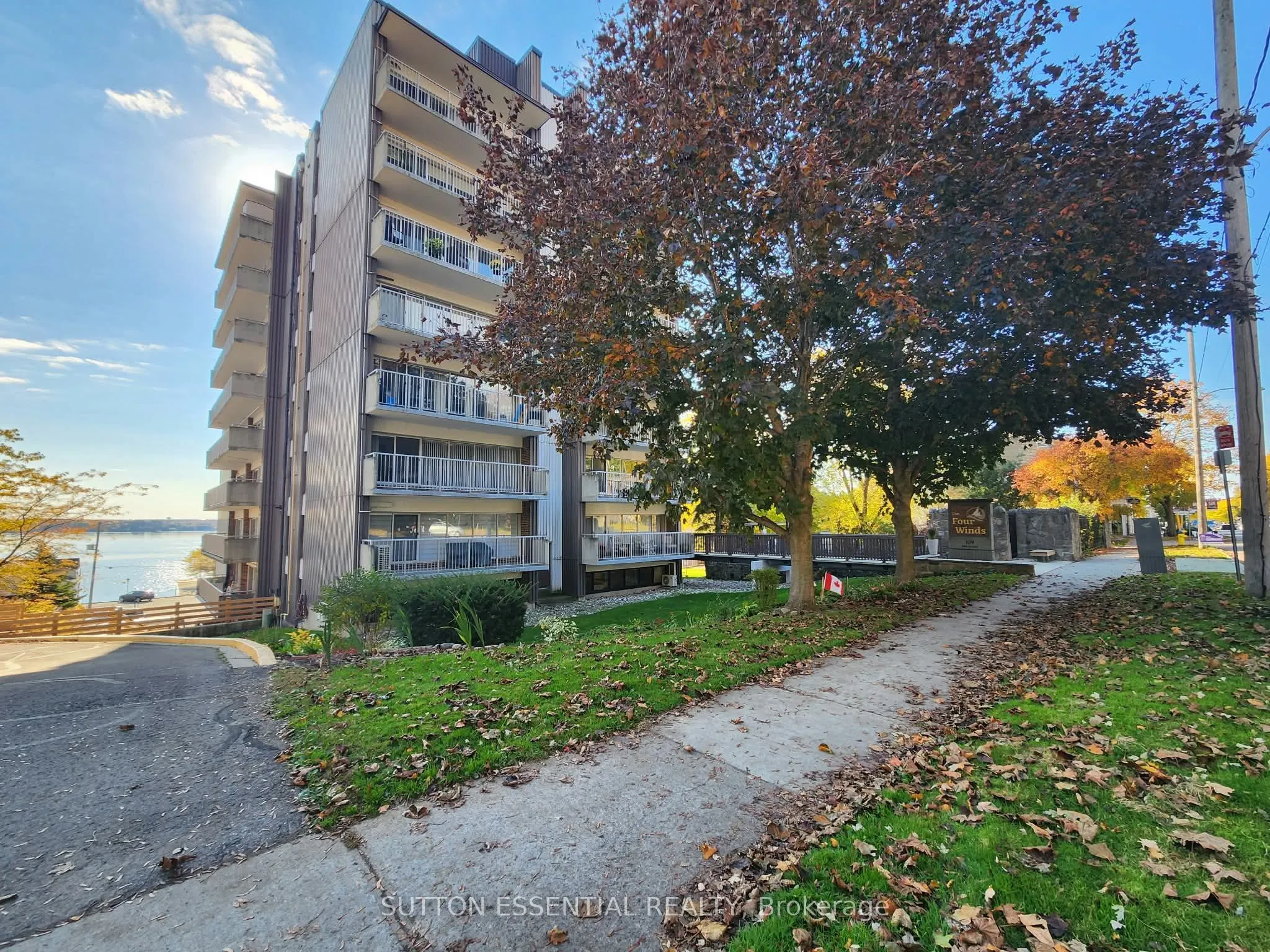 109 King Street E #305