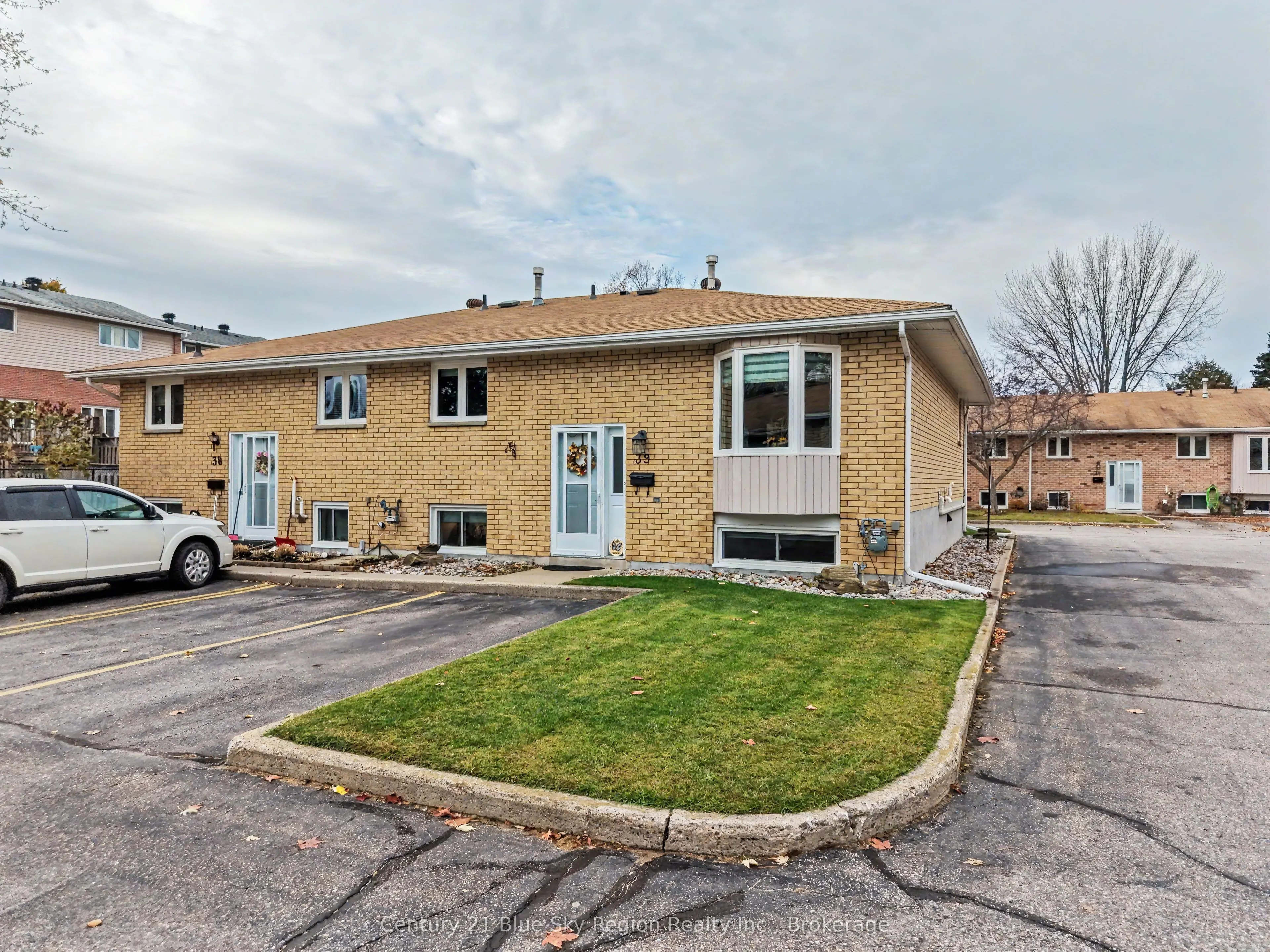 624 Lakeshore Drive #39