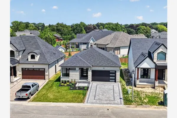 11 Oakley Drive