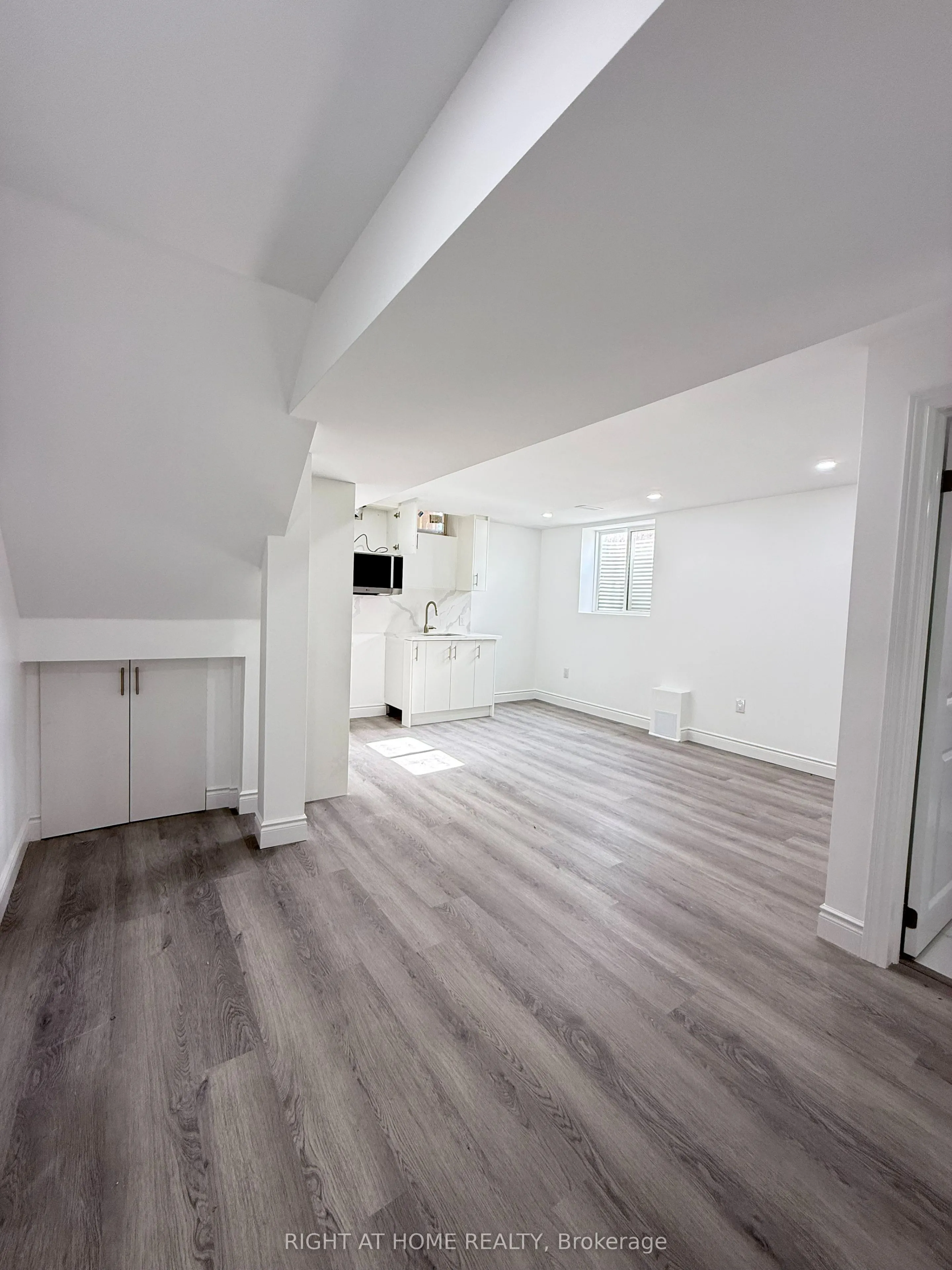 42 Whistler Street #Basement