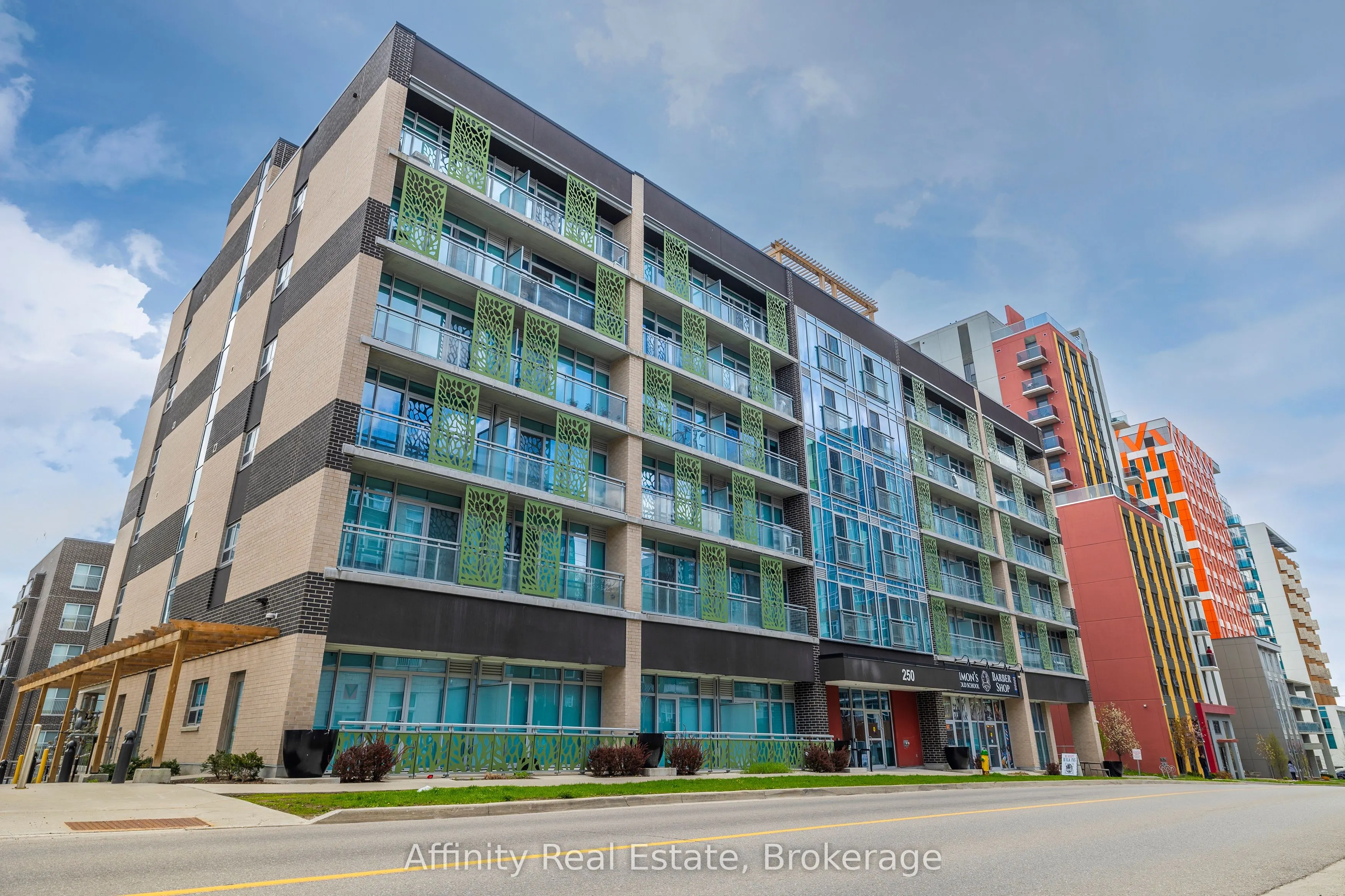 250 Albert Street #615