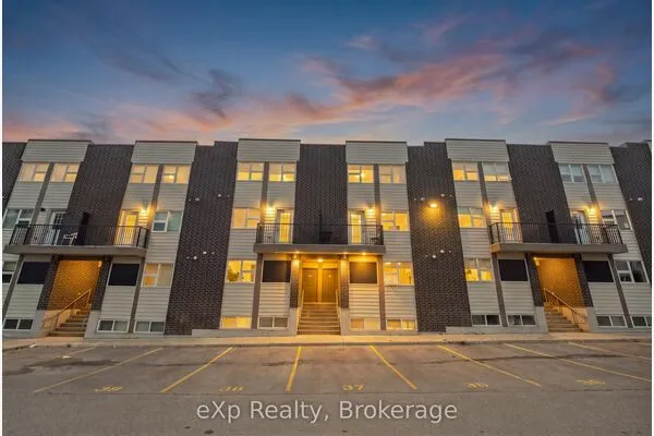 338 Albert Street #119