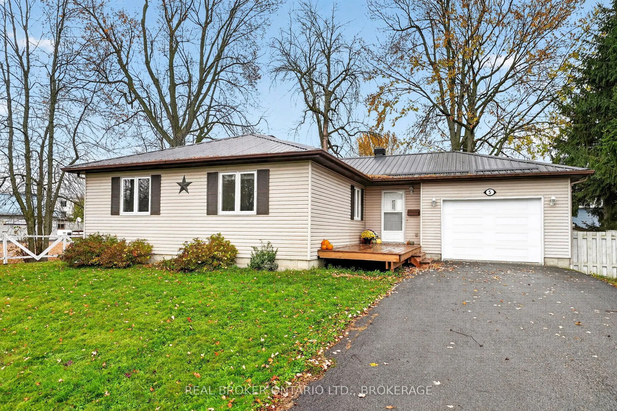 5 Macdonald Street