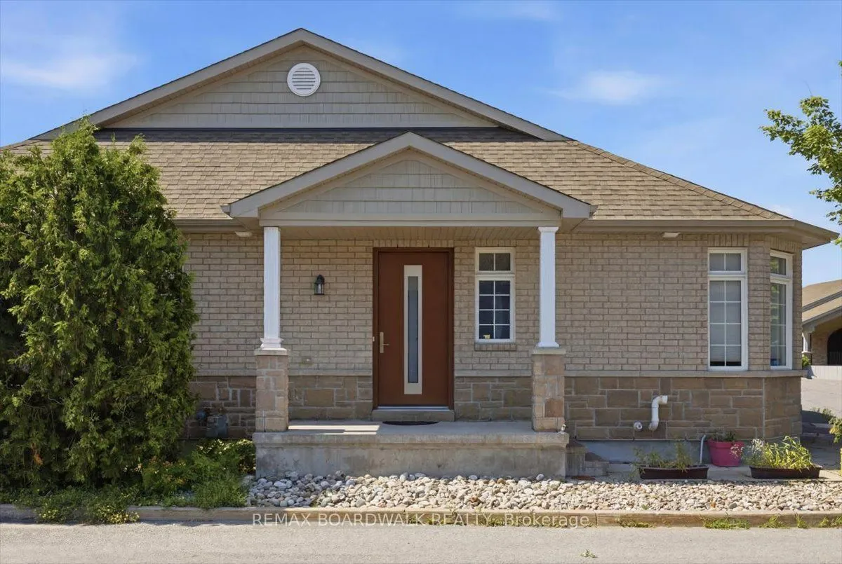 116 Passageway Private
