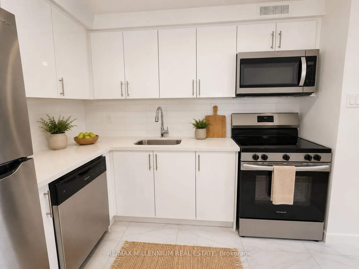 250 Frederick Street #301