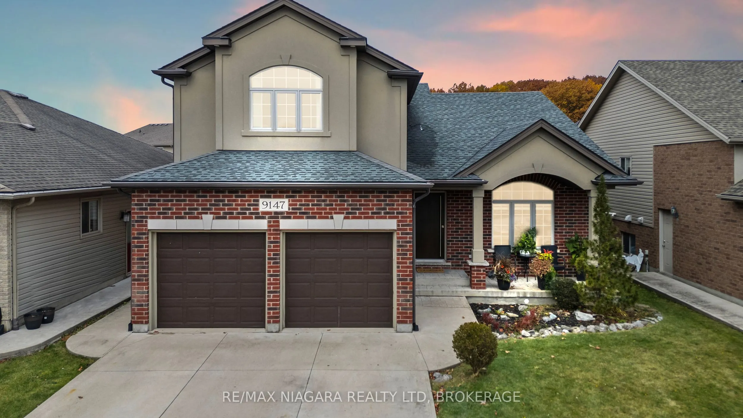 9147 HENDERSHOT Boulevard