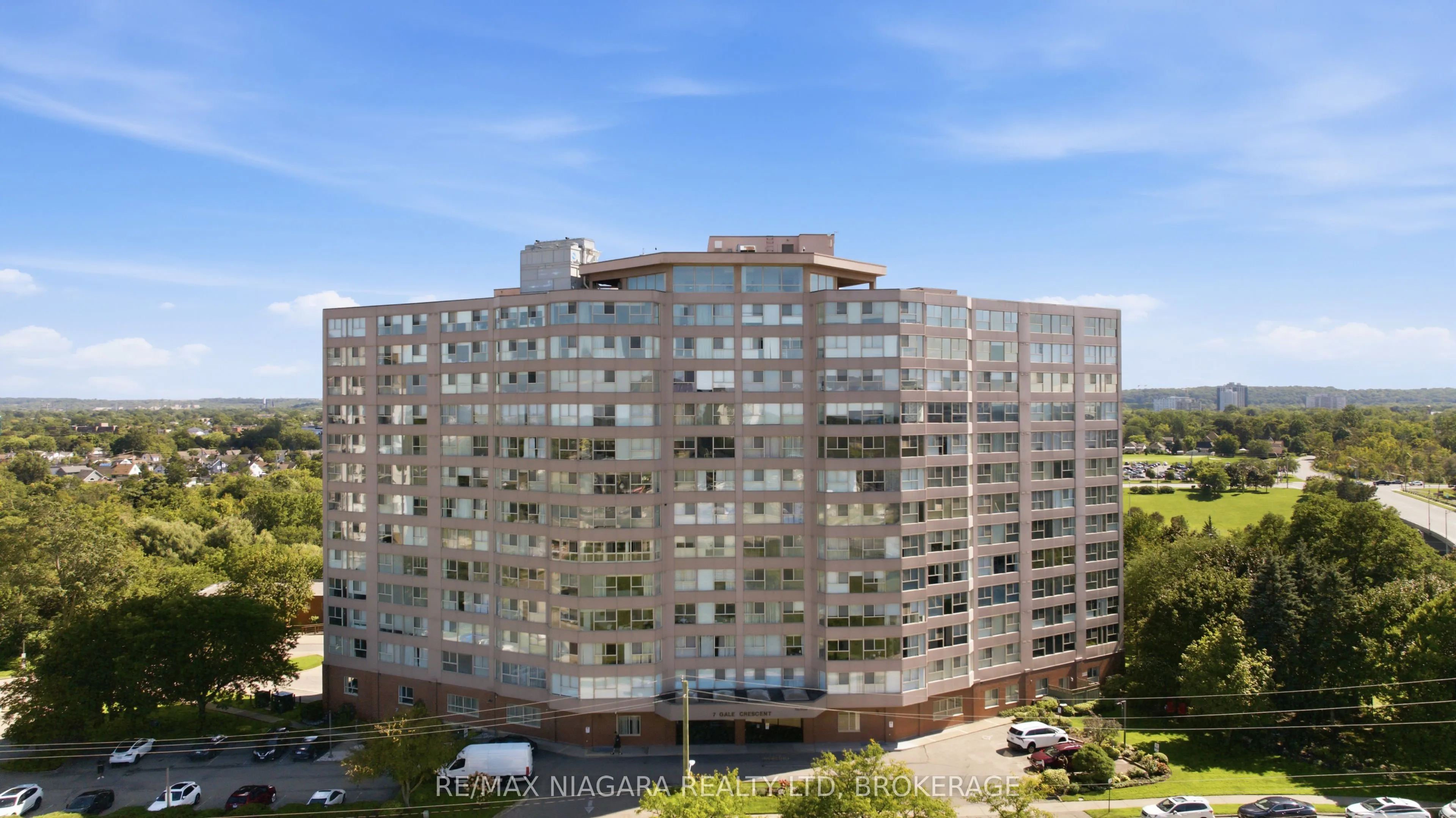 7 Gale Crescent #411