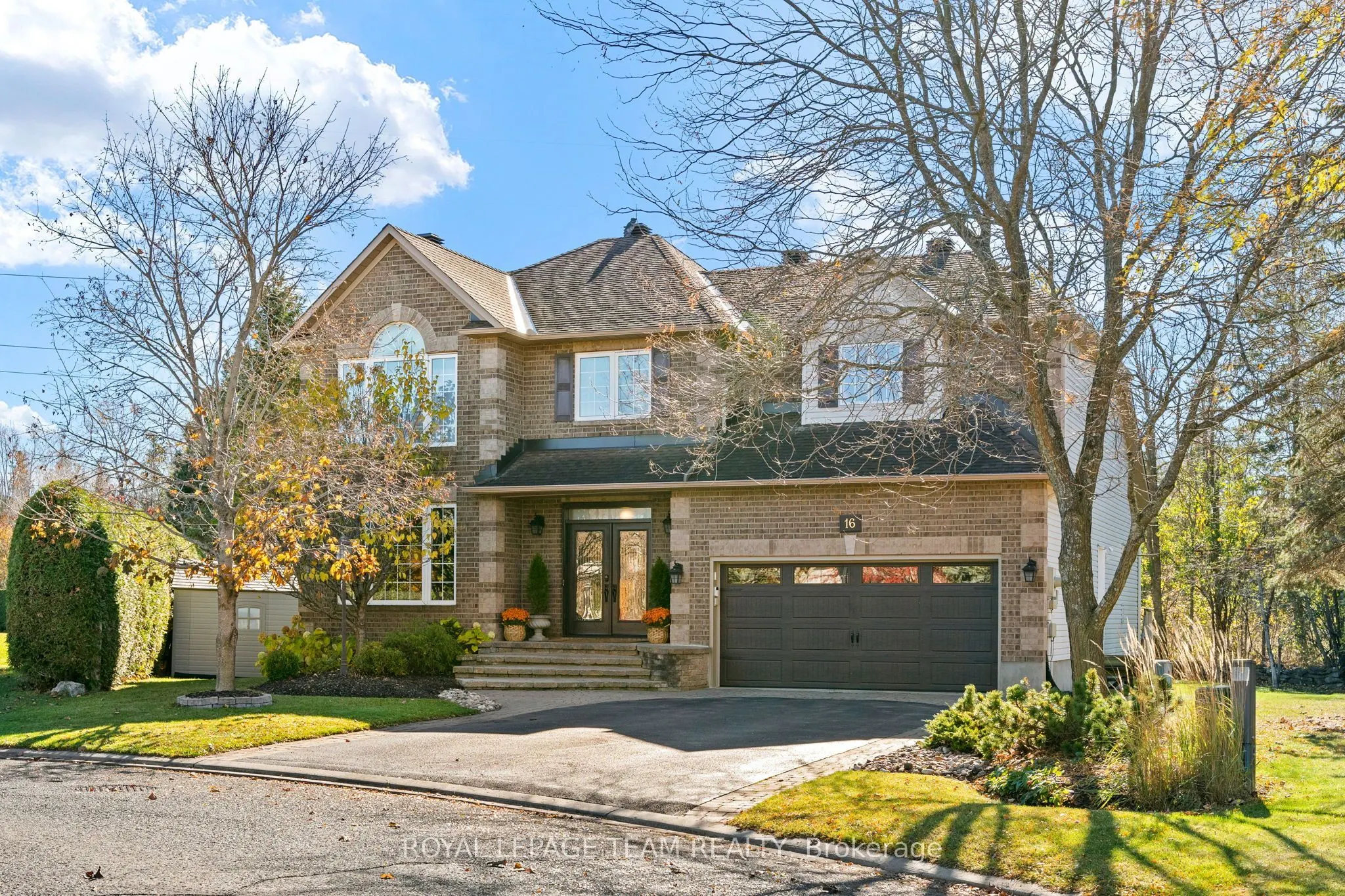 16 Sirocco Crescent