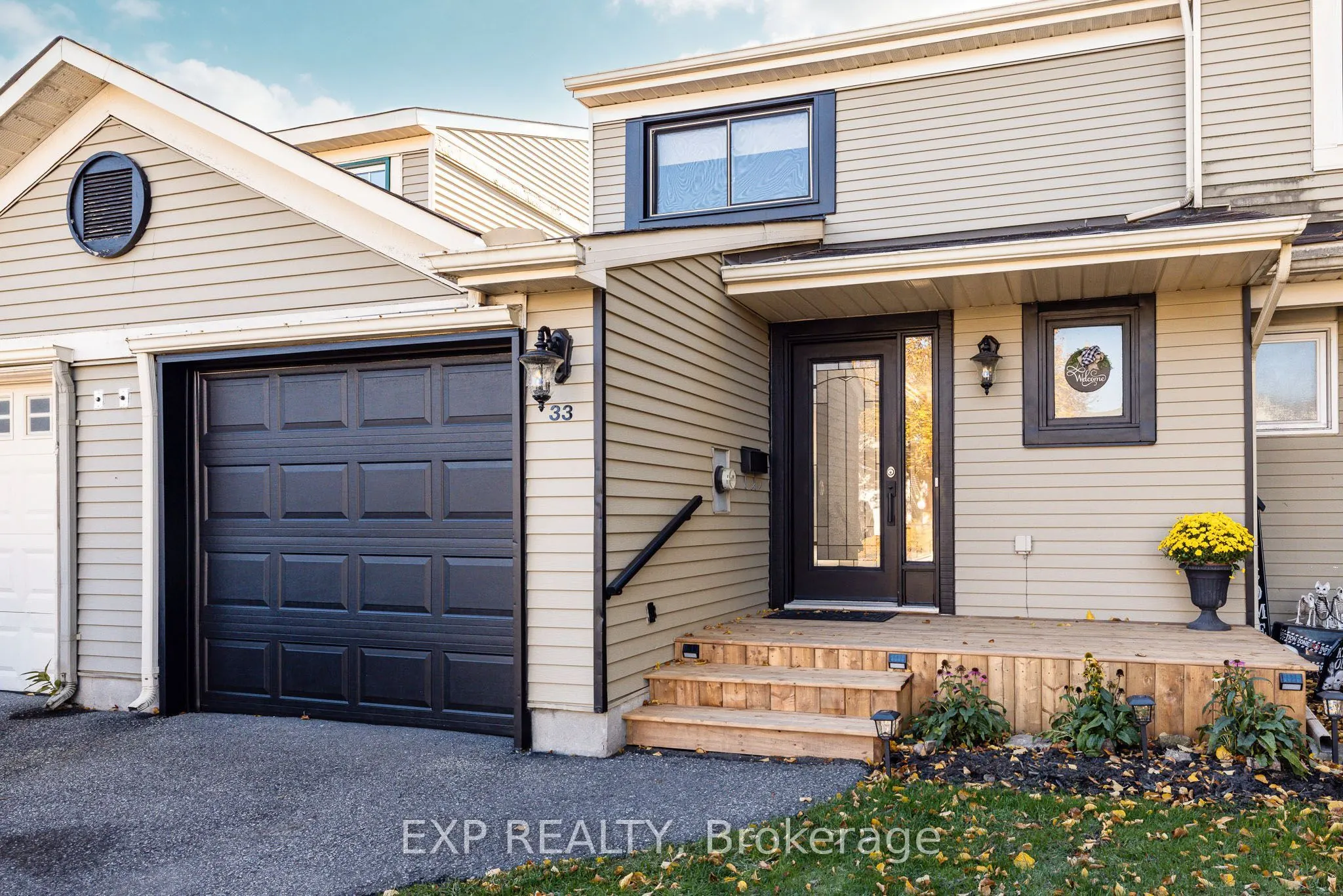 33 Shearer Crescent