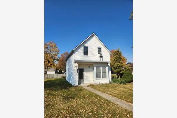 244 Elm Street W