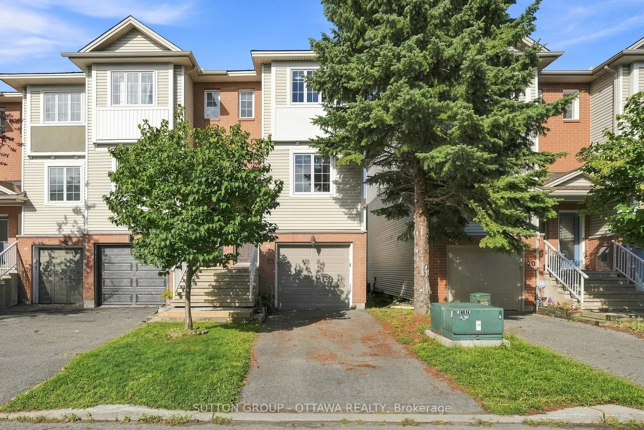 22 Manhattan Crescent