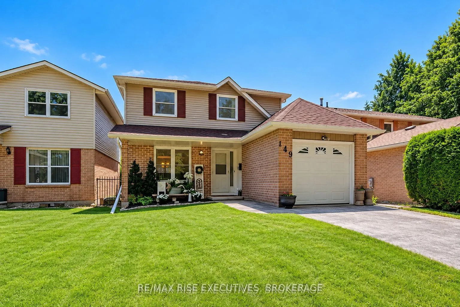 149 Grenadier Drive