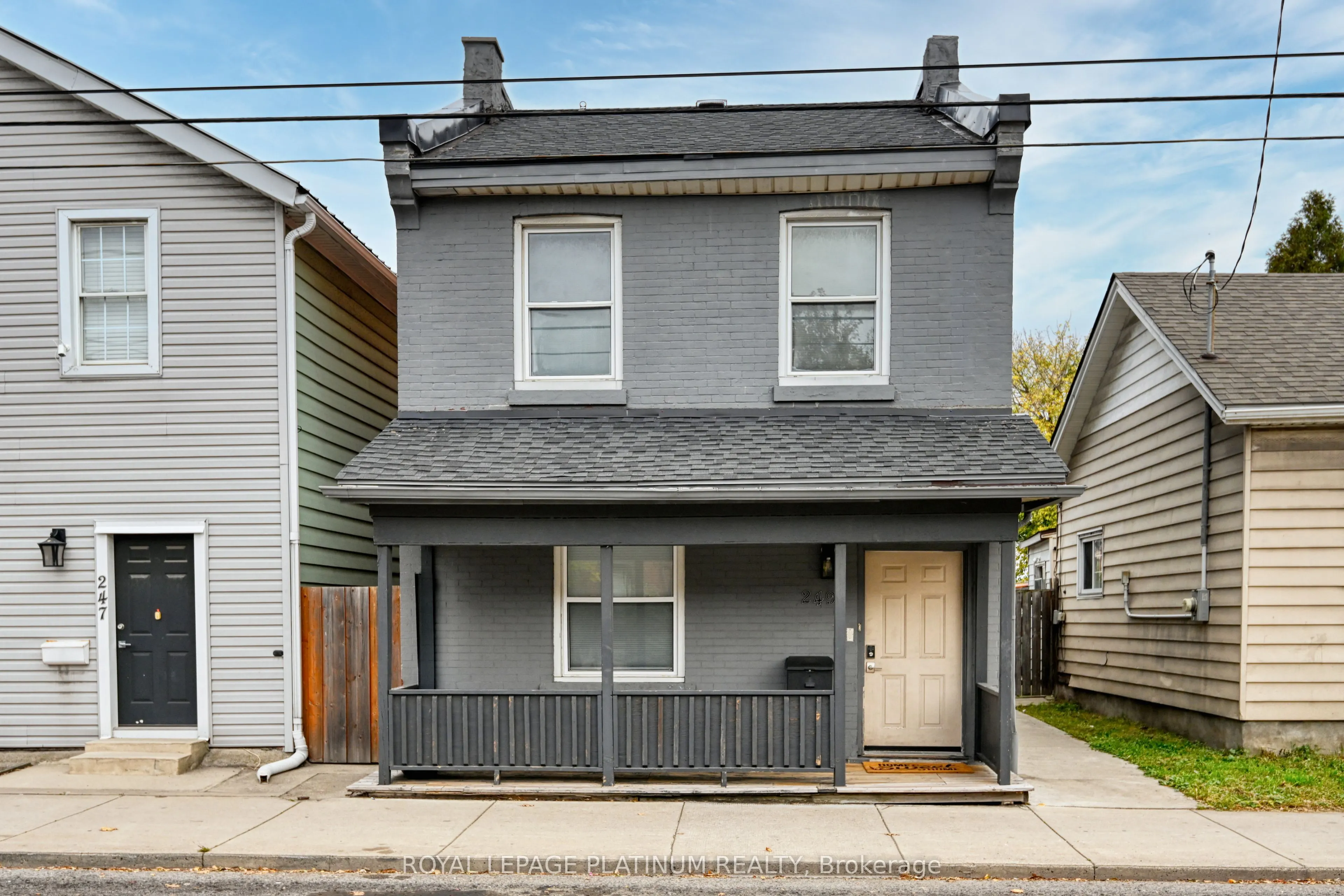 249 Wellington Street N