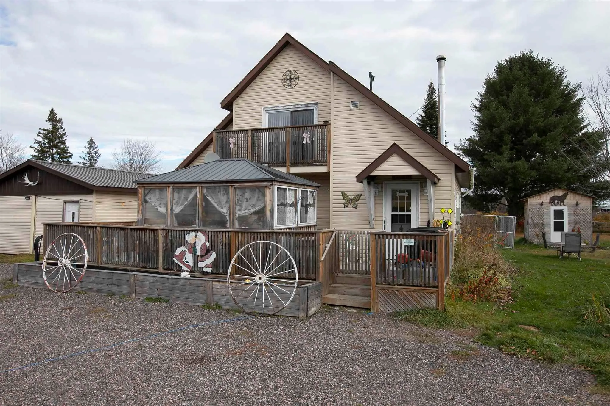 198 River Road
