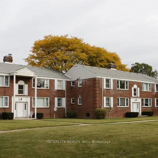 5150 Wyandotte Street E #P22