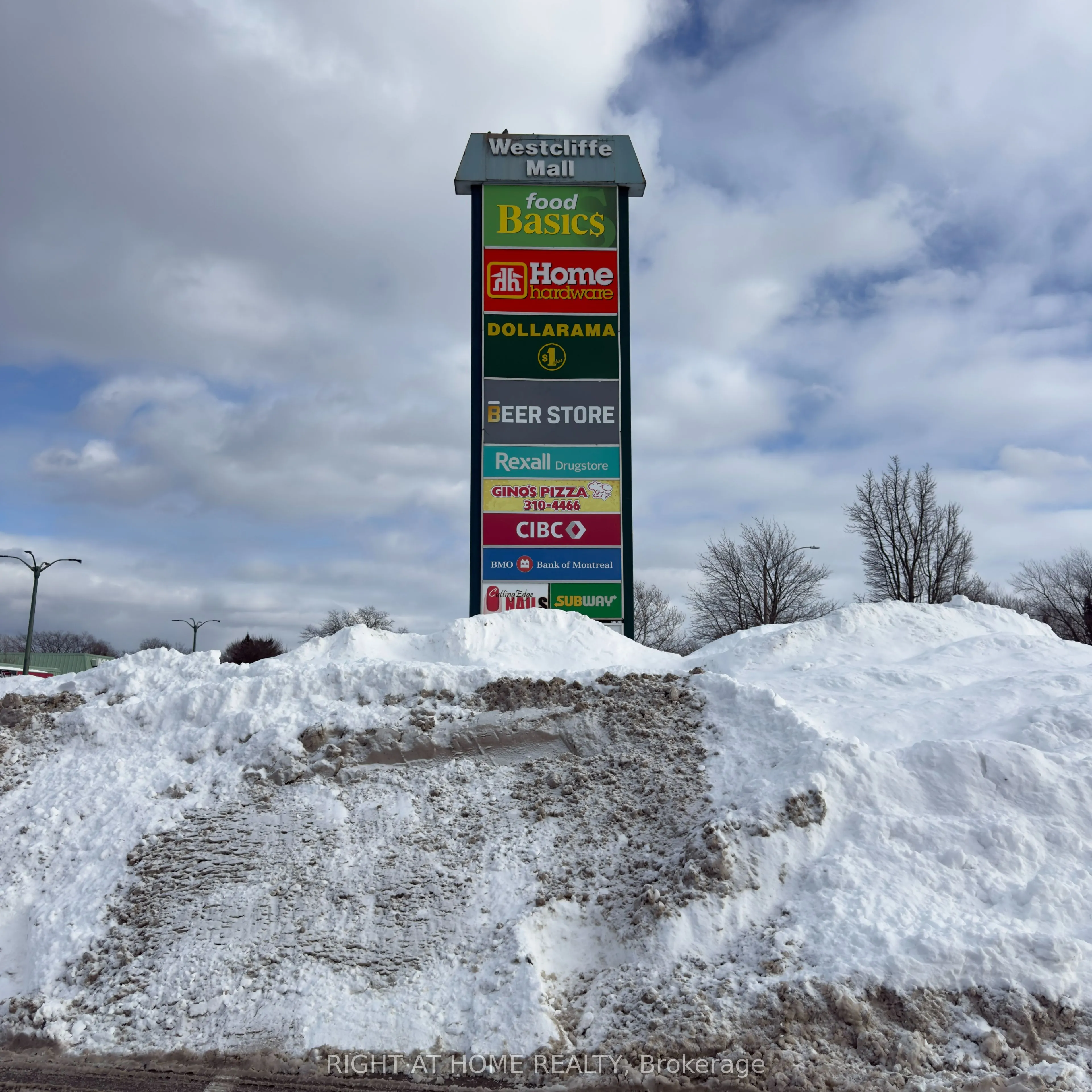 640 MOHAWK RD W Road