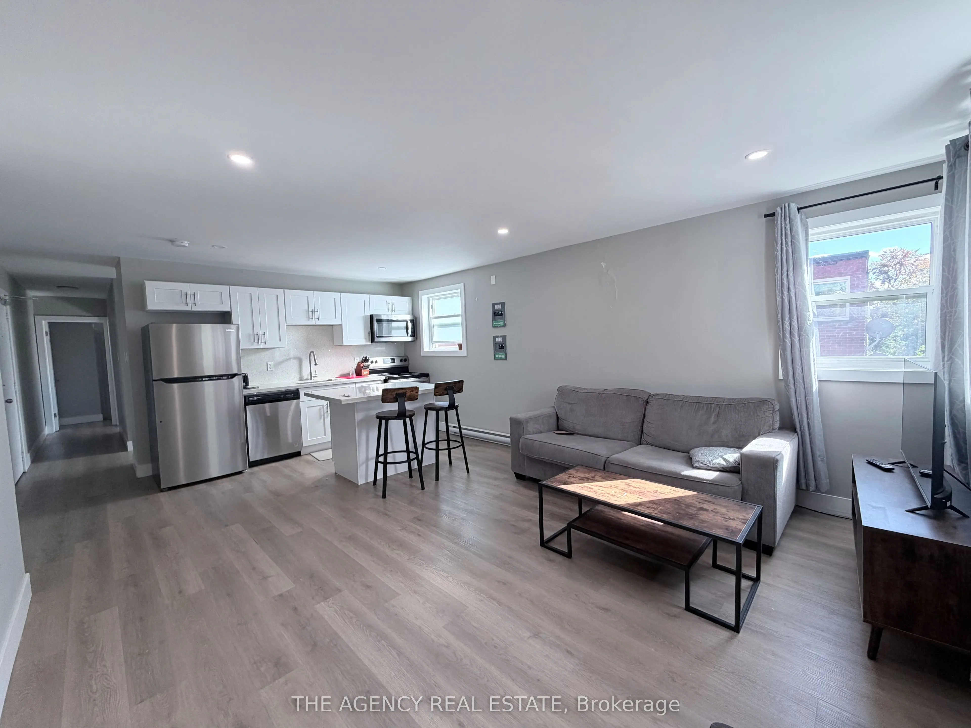 100 King Edward Avenue #9