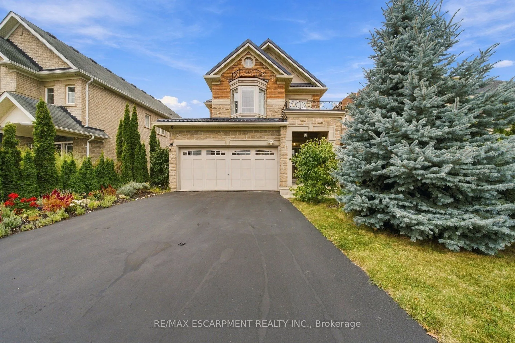 27 Hazelton Avenue