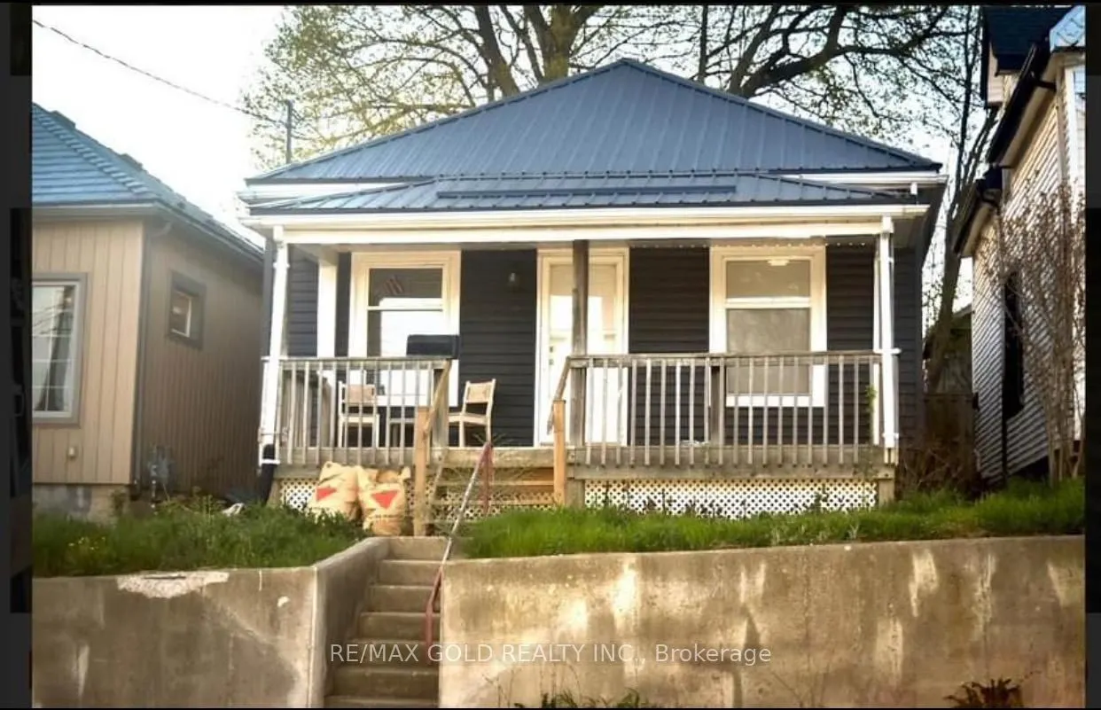 10 Connaught Avenue