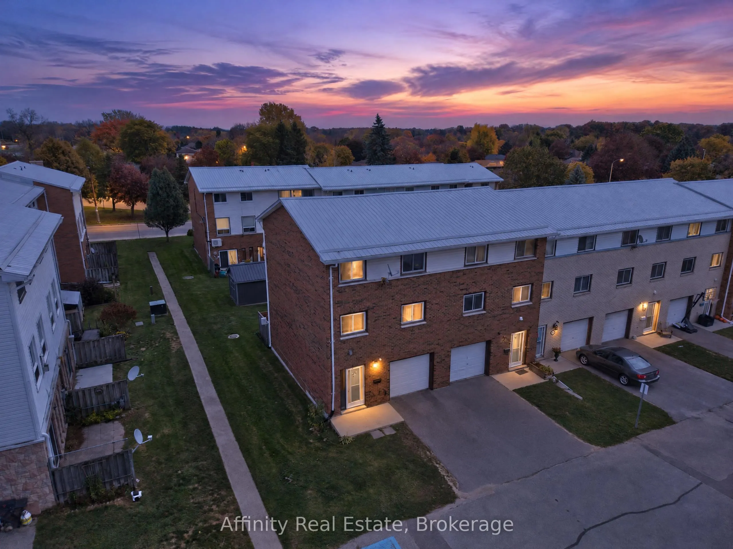 129 Concession Street E #35