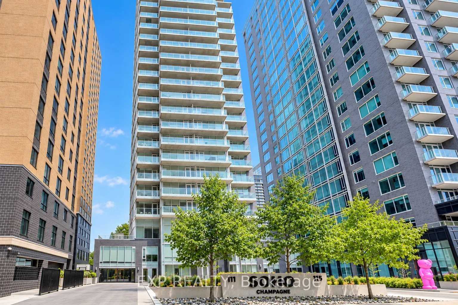 111 Champagne Avenue S #406