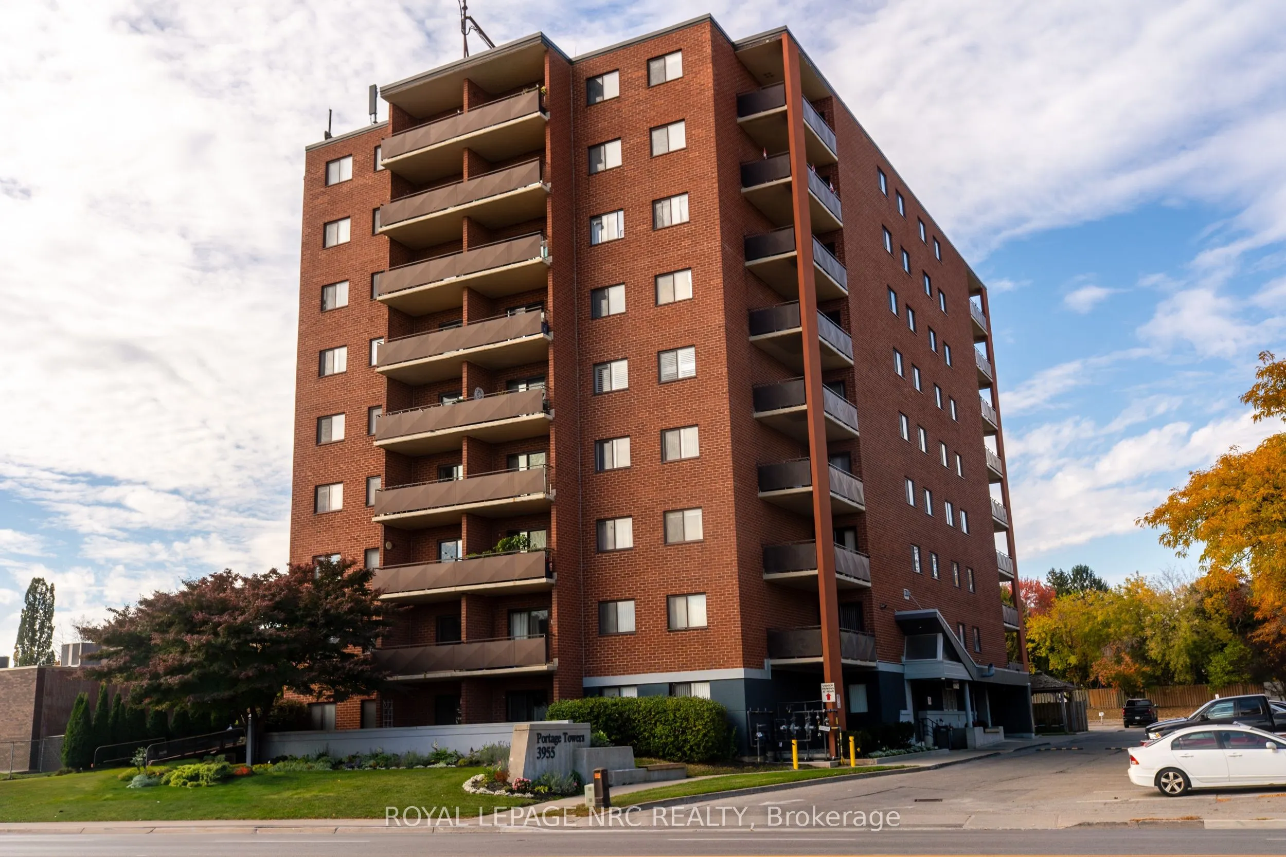 3955 Portage Road #401