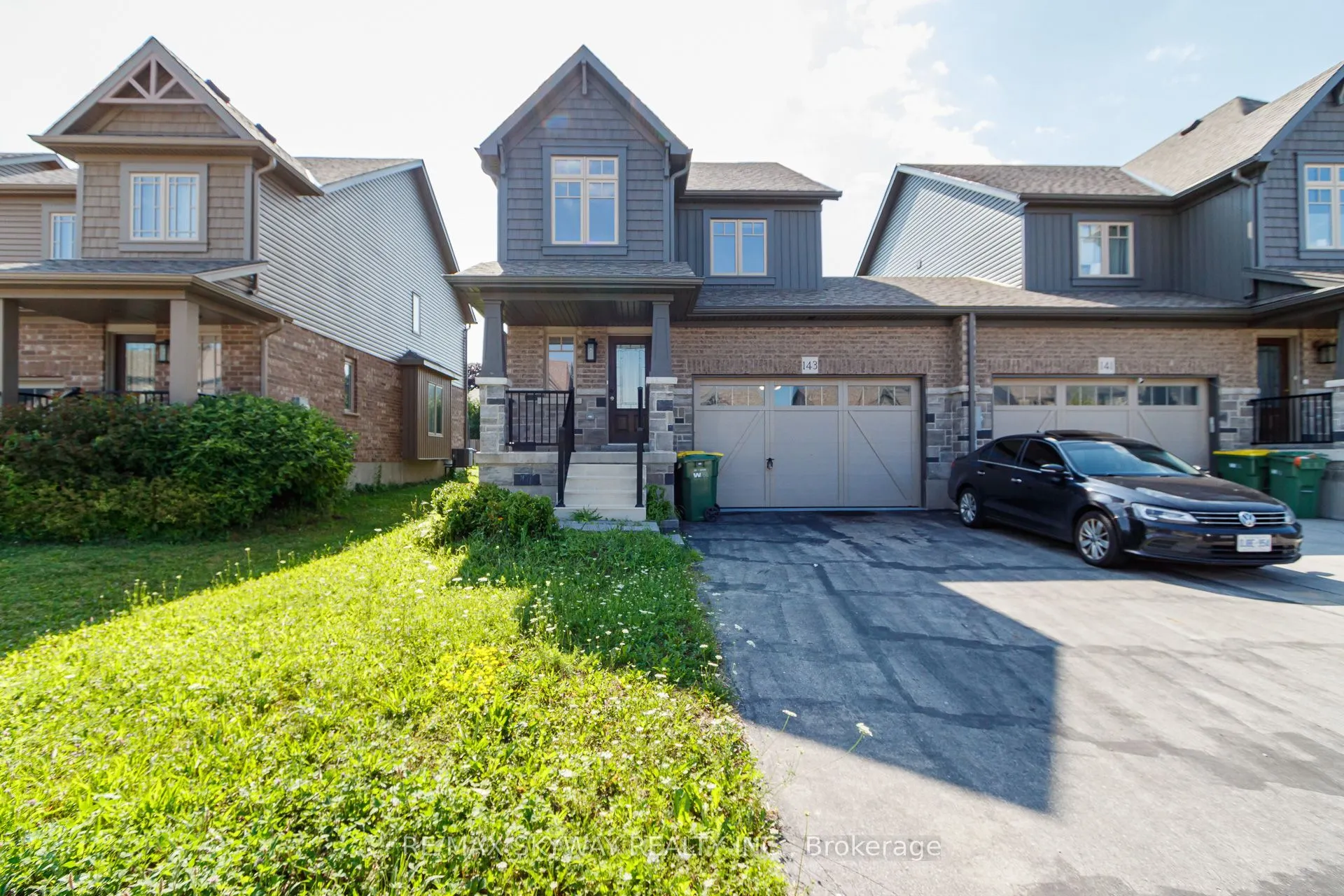 143 Stonebrook Way NE