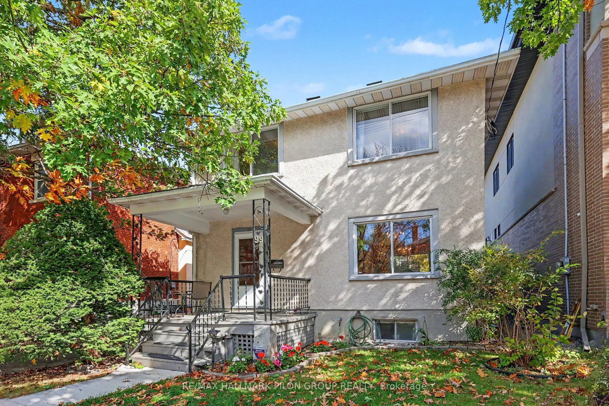 99 Huron Avenue N