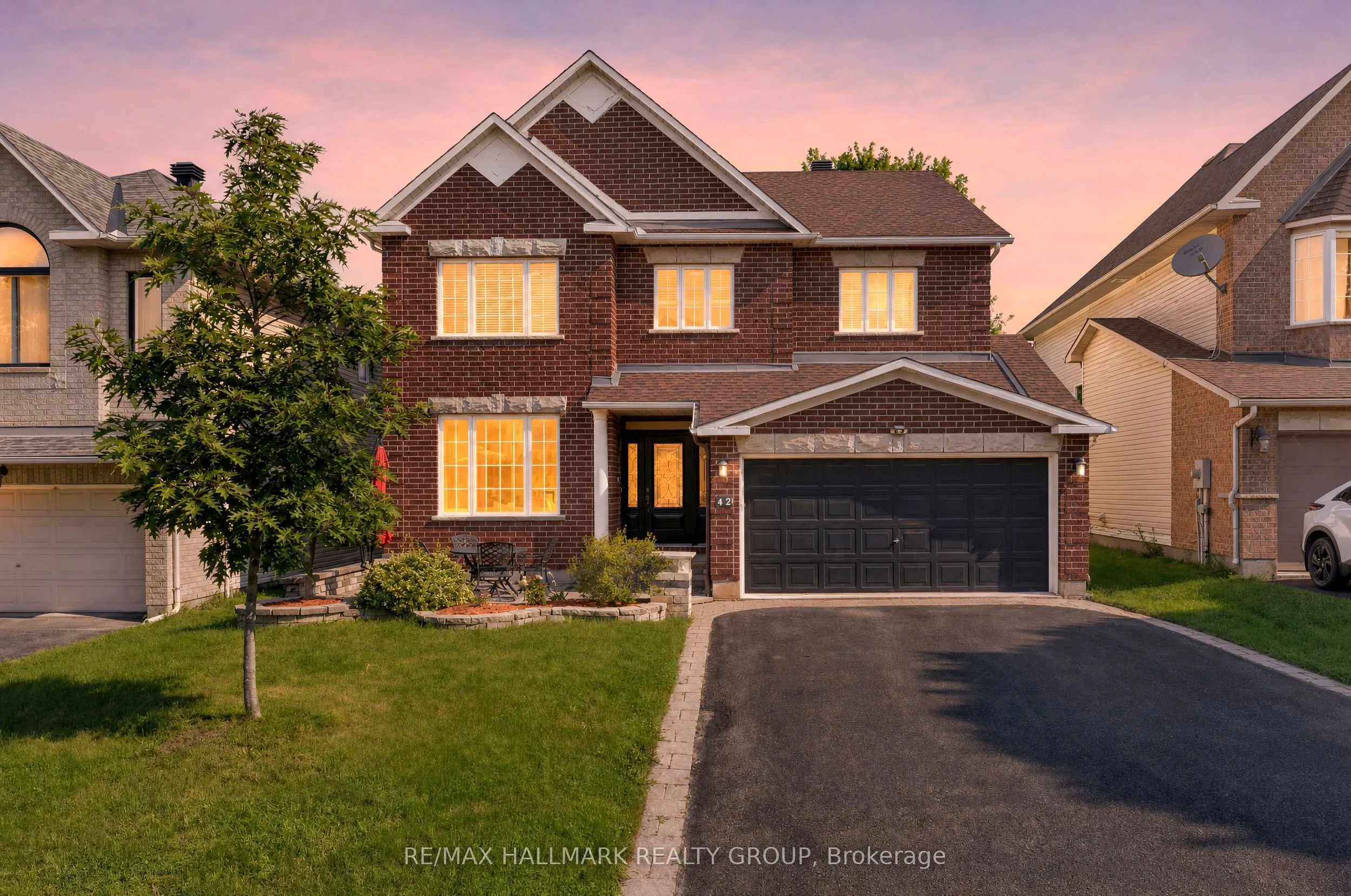 42 Glenrill Place S