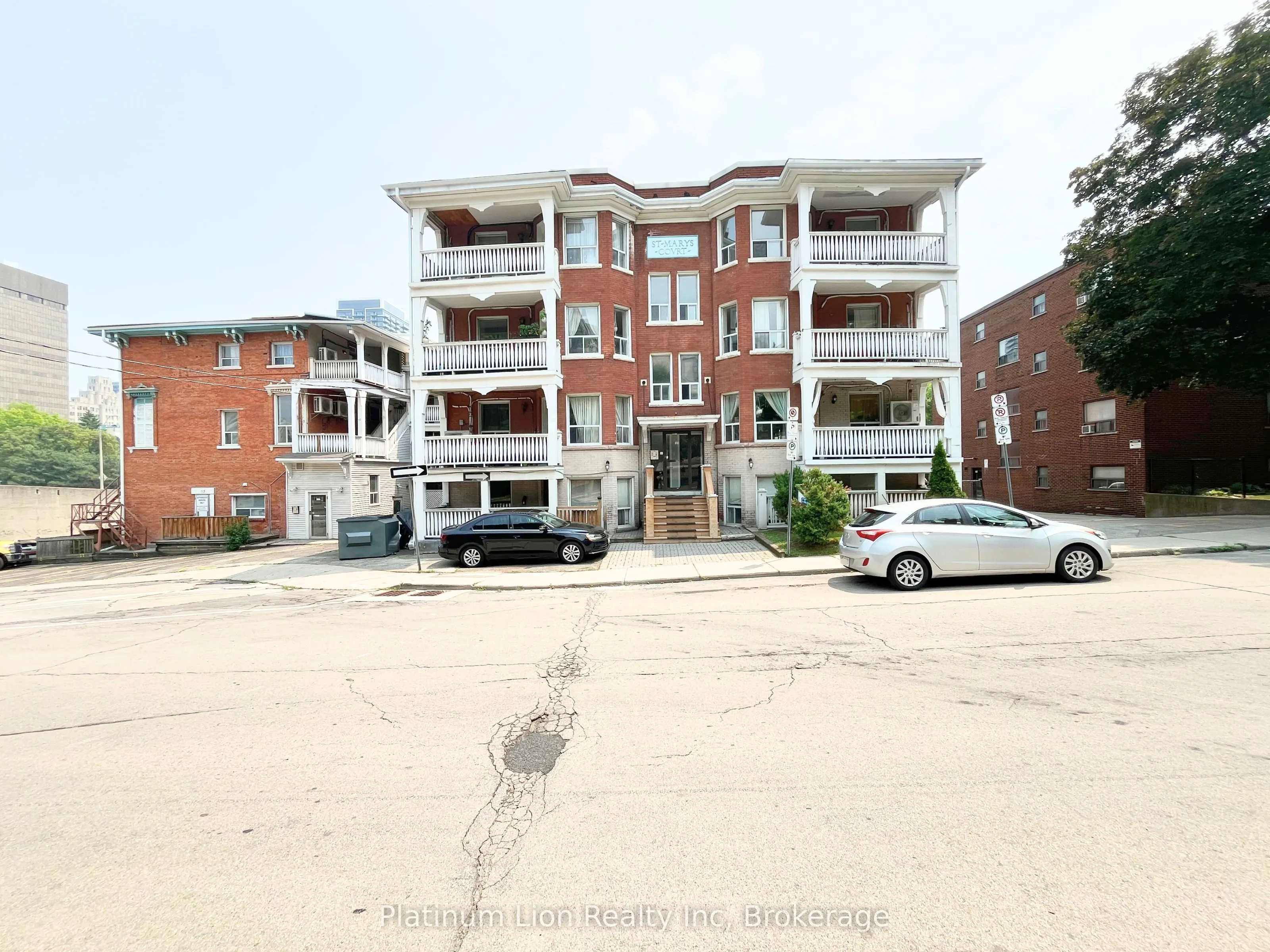 121 Park Street S #1