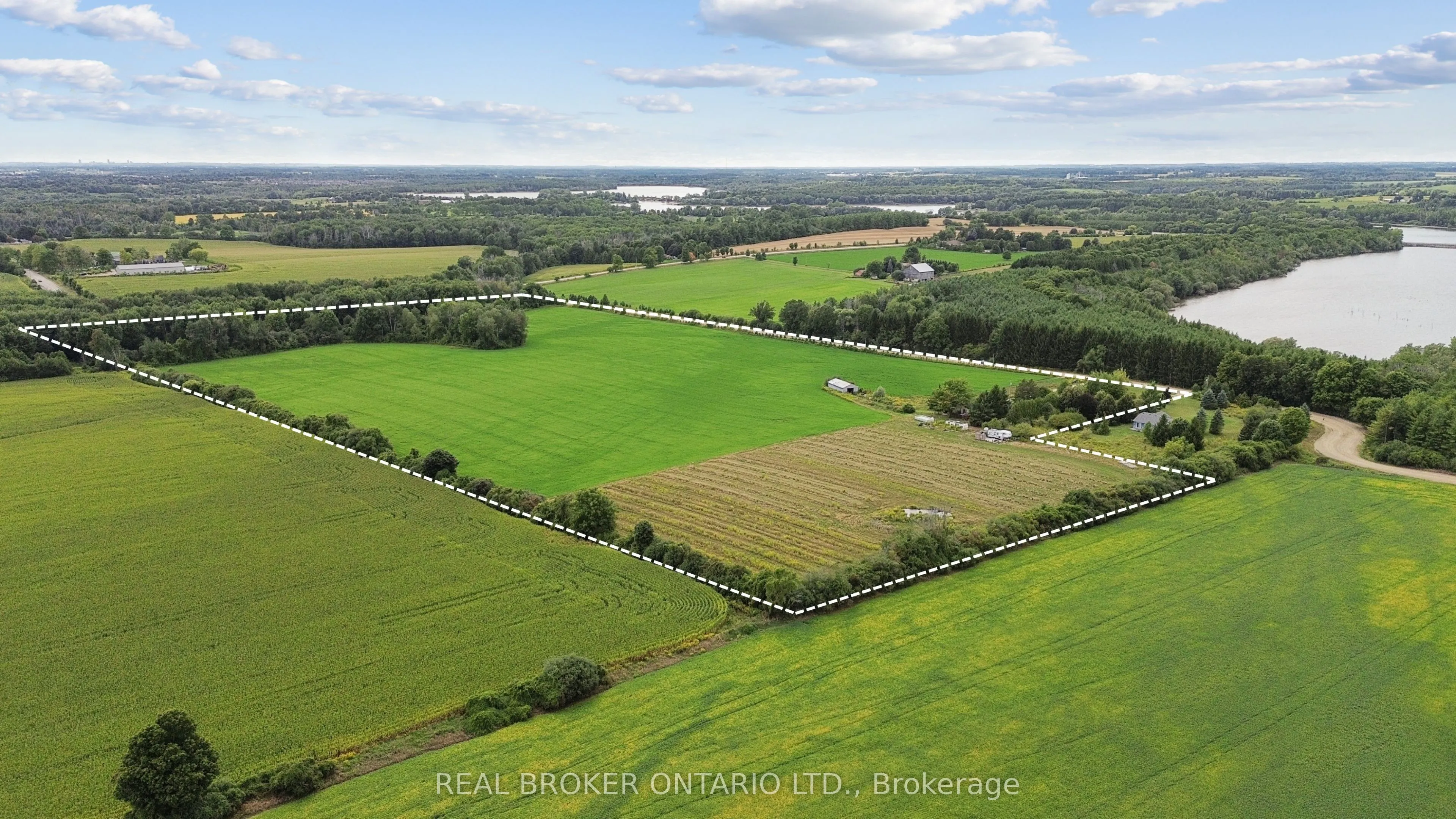 8033 Sideroad 10
