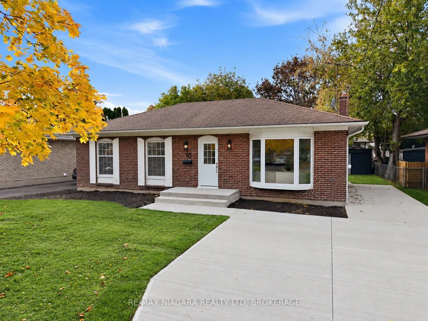 10 Highcourt Crescent