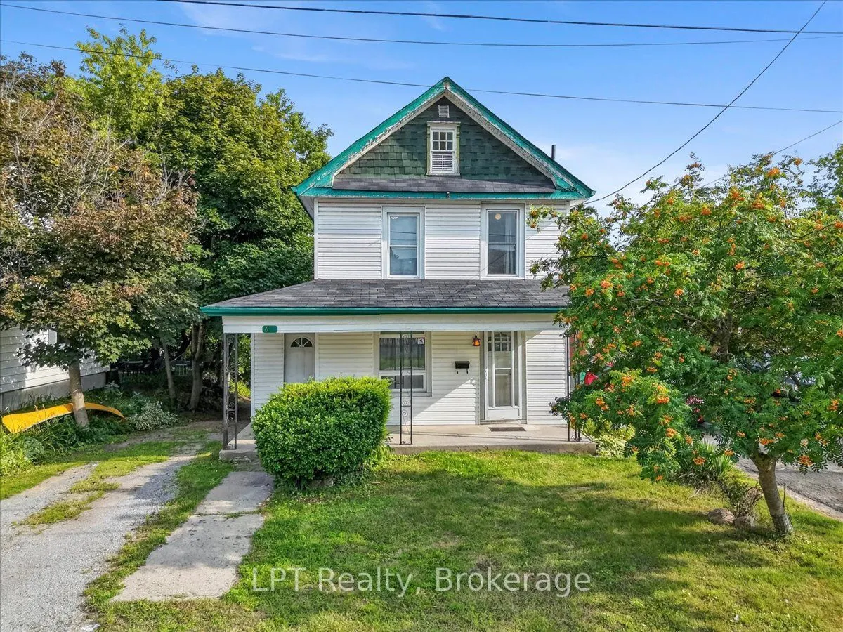 611 Romaine Street