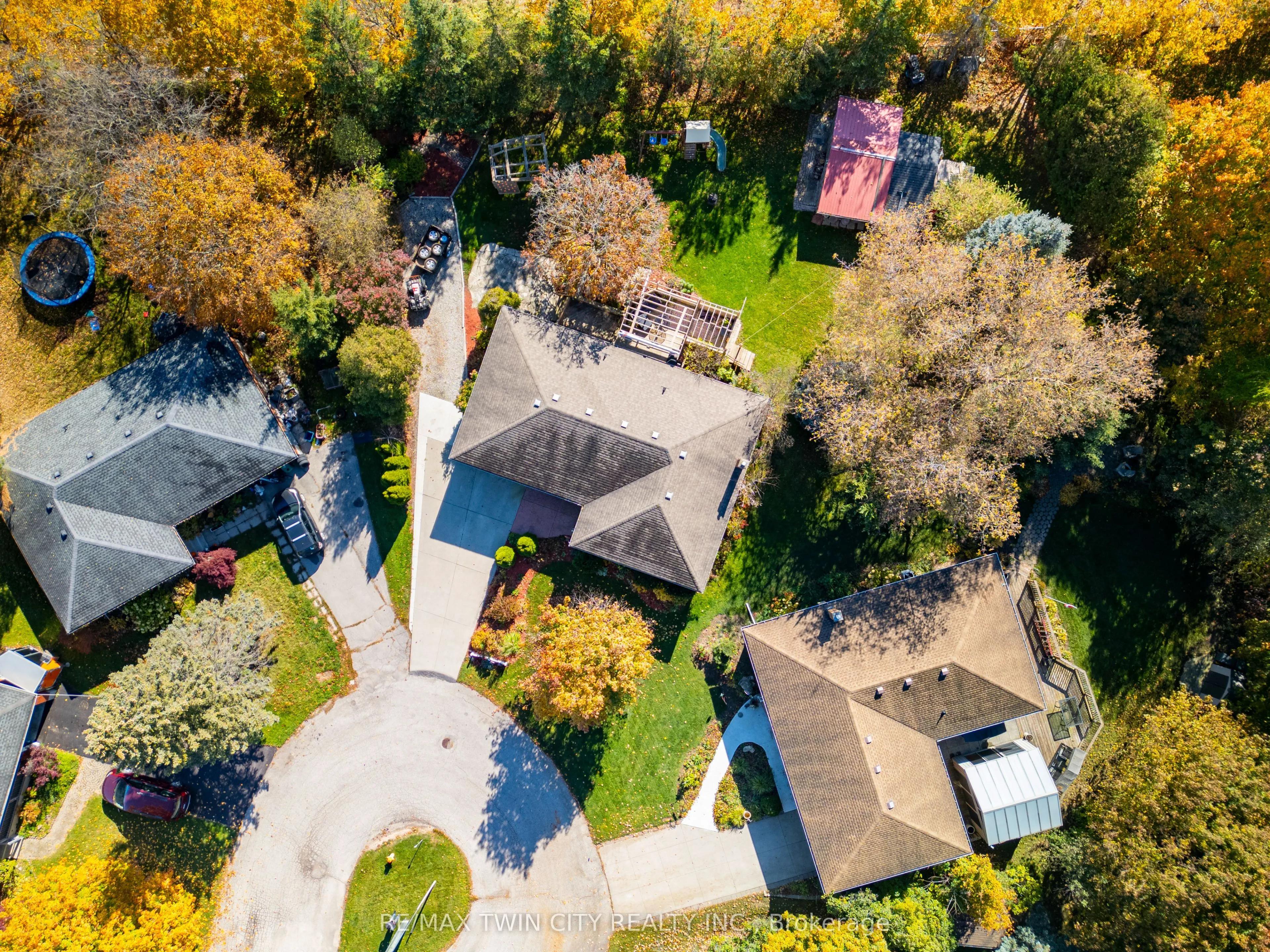 24 Harlew Crescent