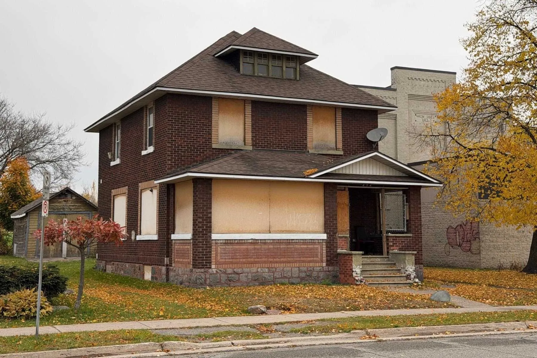454 Albert Street