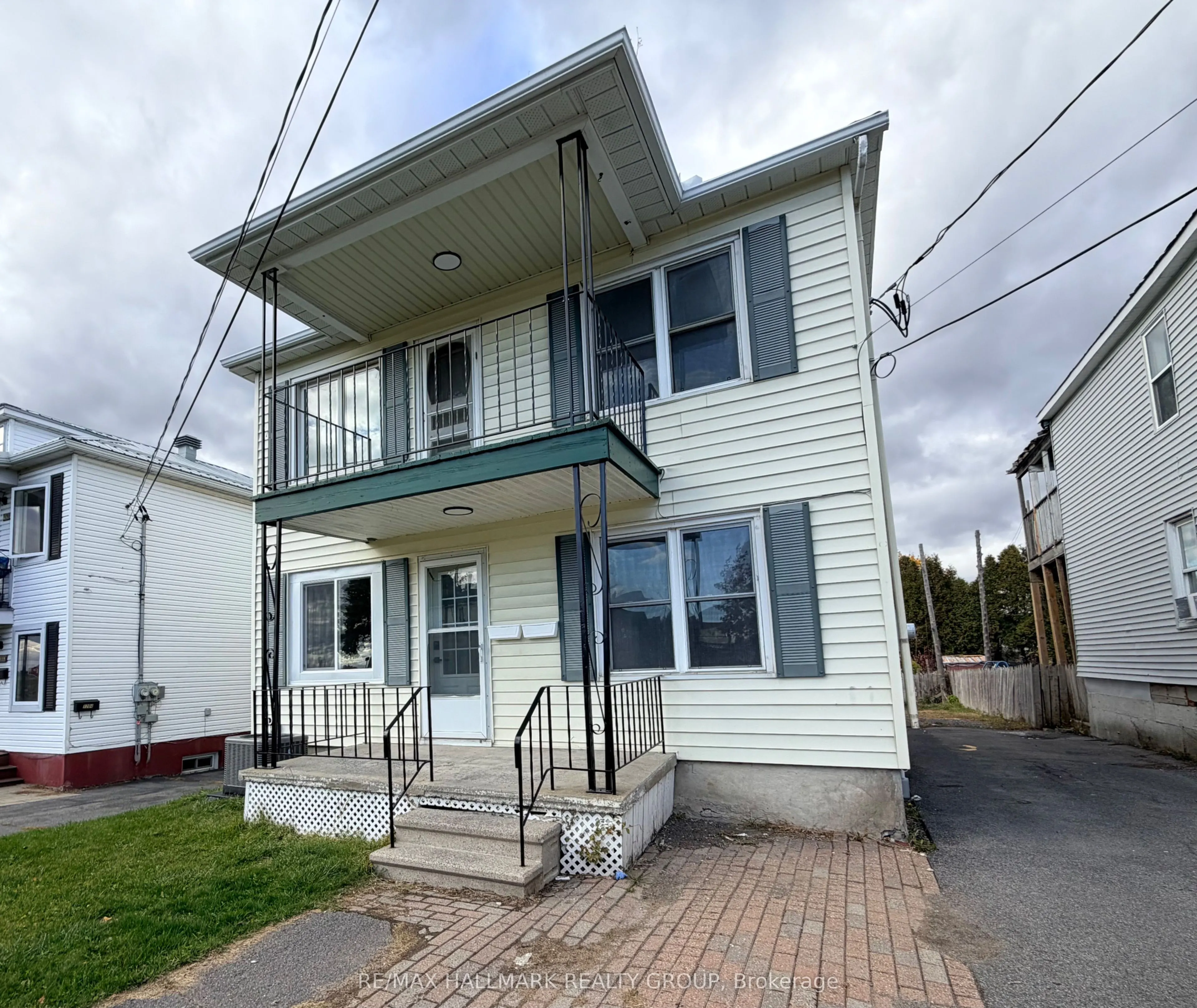 1206-1208 Easton Avenue