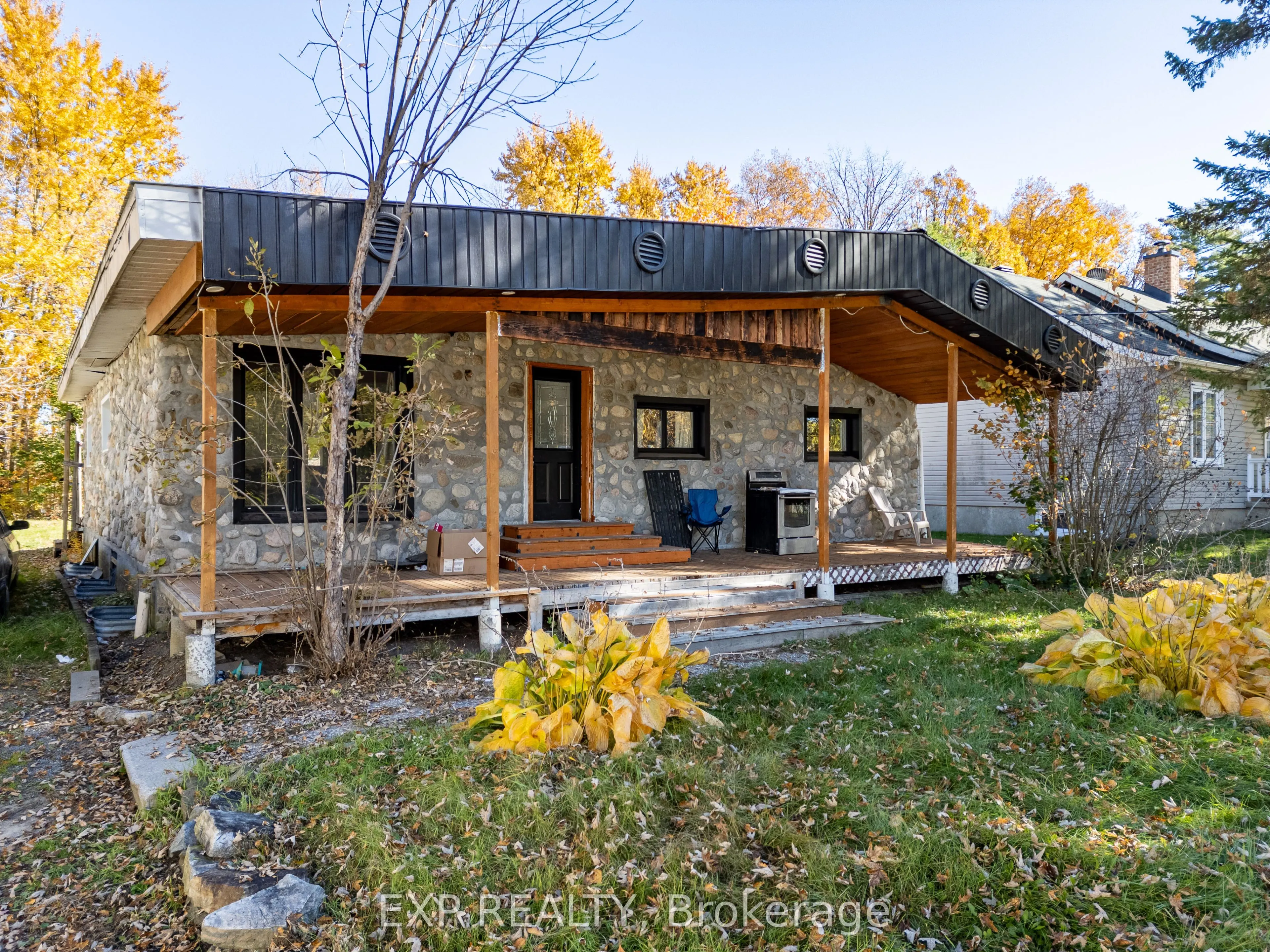1089 Armstrong Road