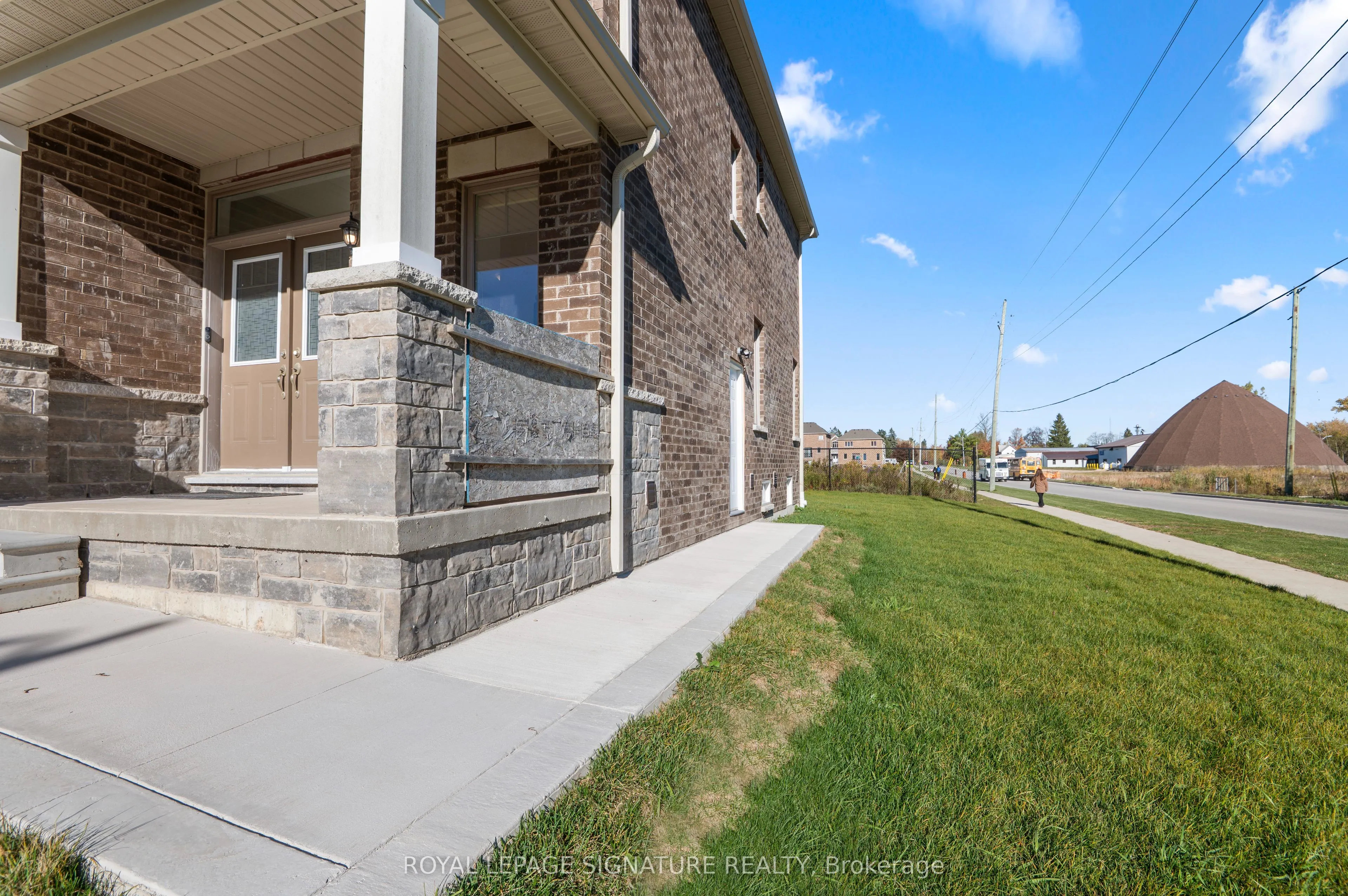 1 Aitchison Avenue #(Basement Suite)