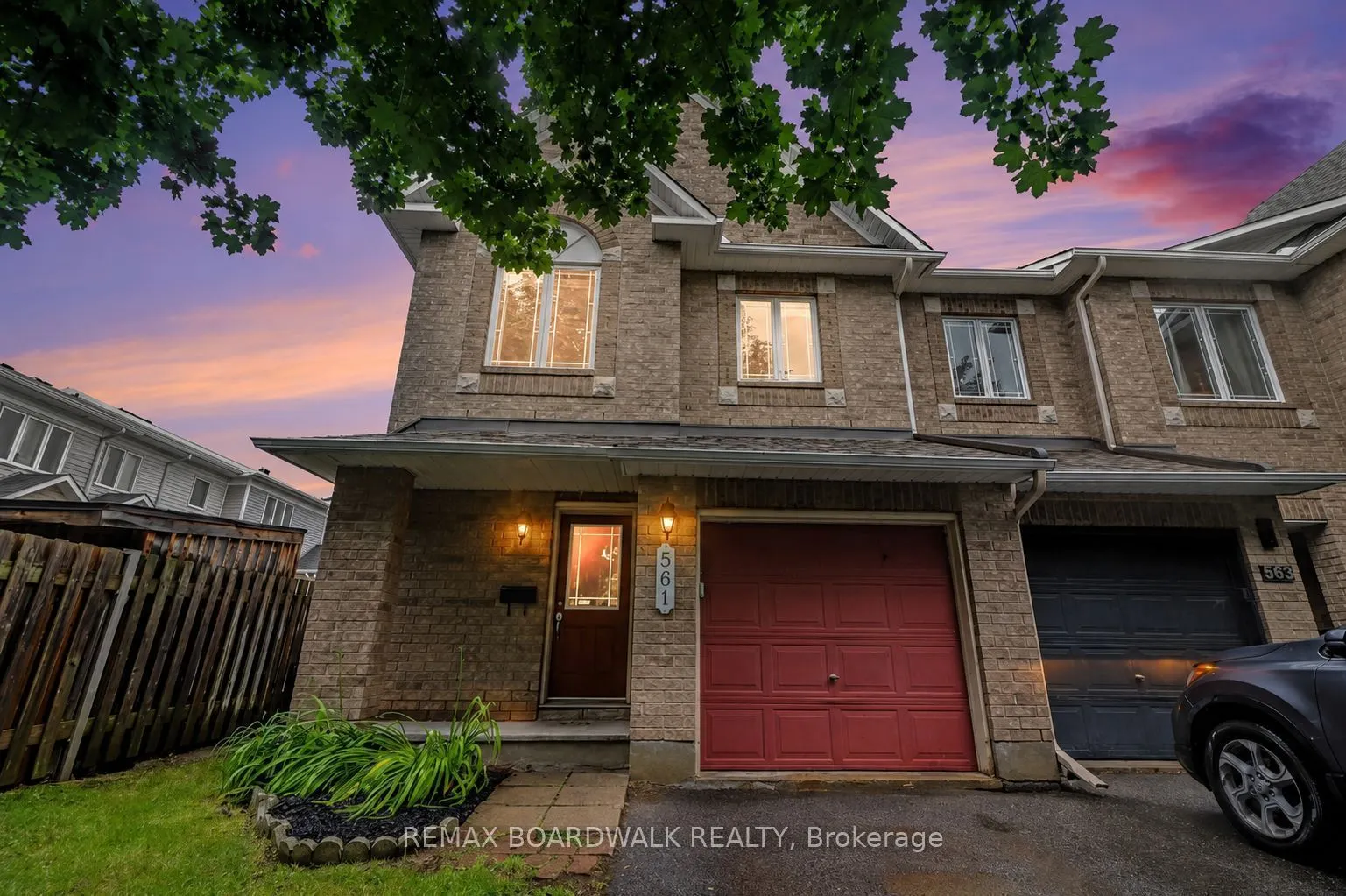 561 AQUAVIEW Drive