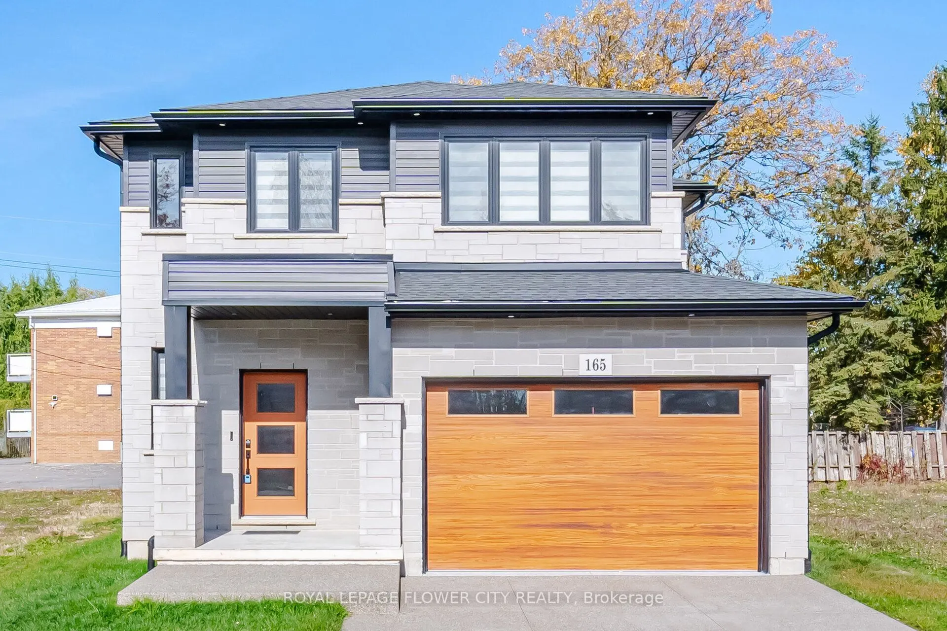 165 Hodgkins Avenue