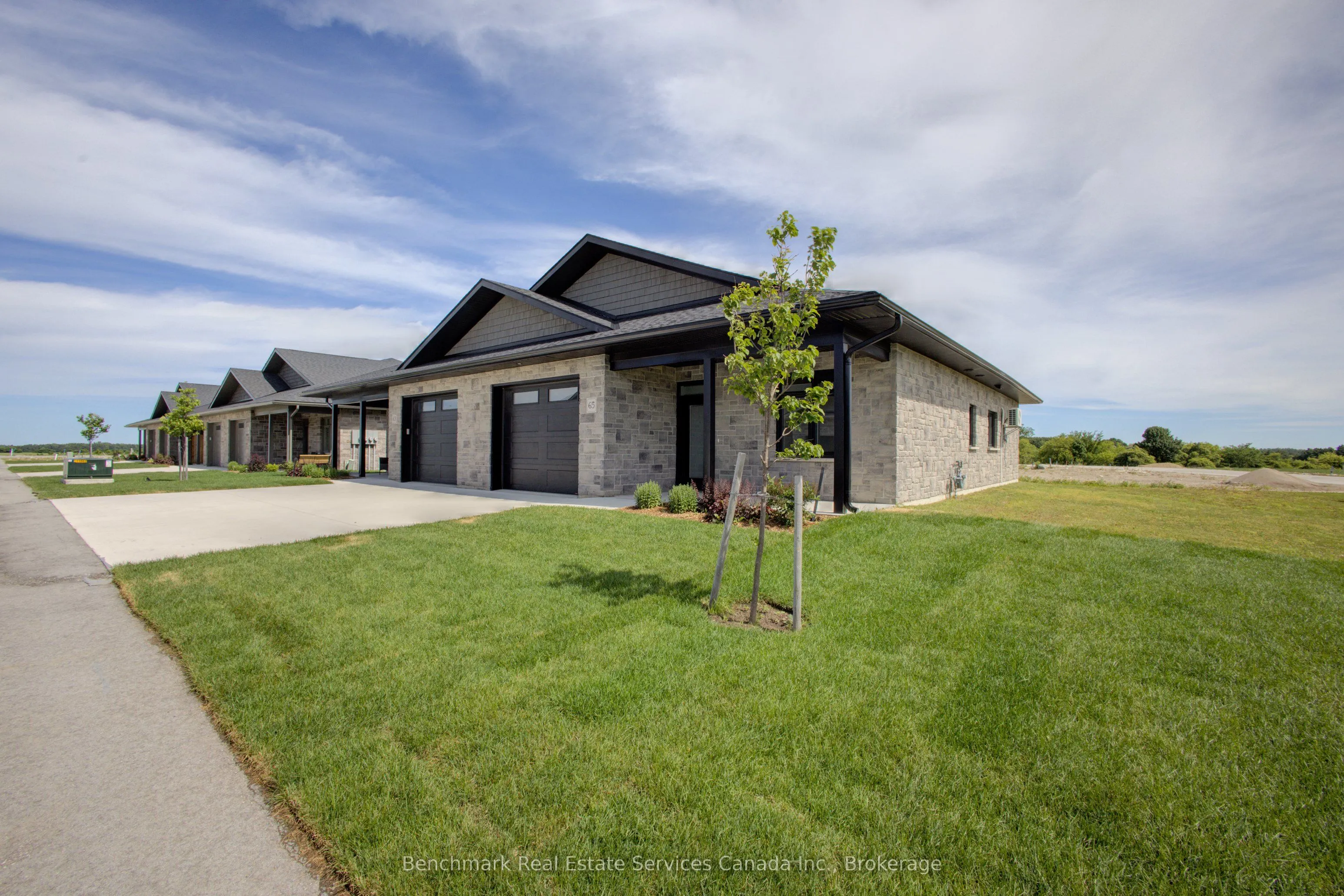 65 Cavalier Crescent #65