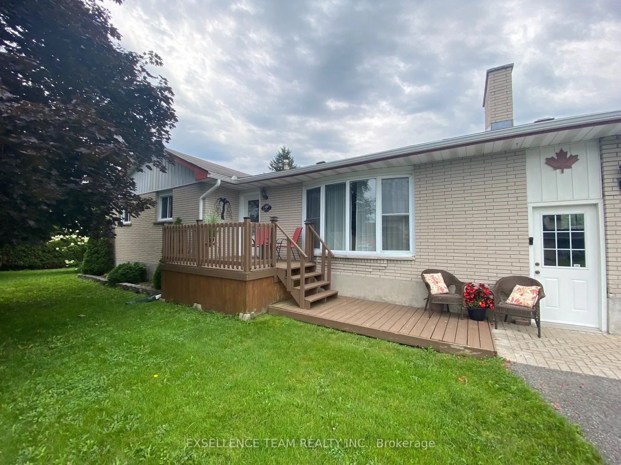 39 Wales Drive N
