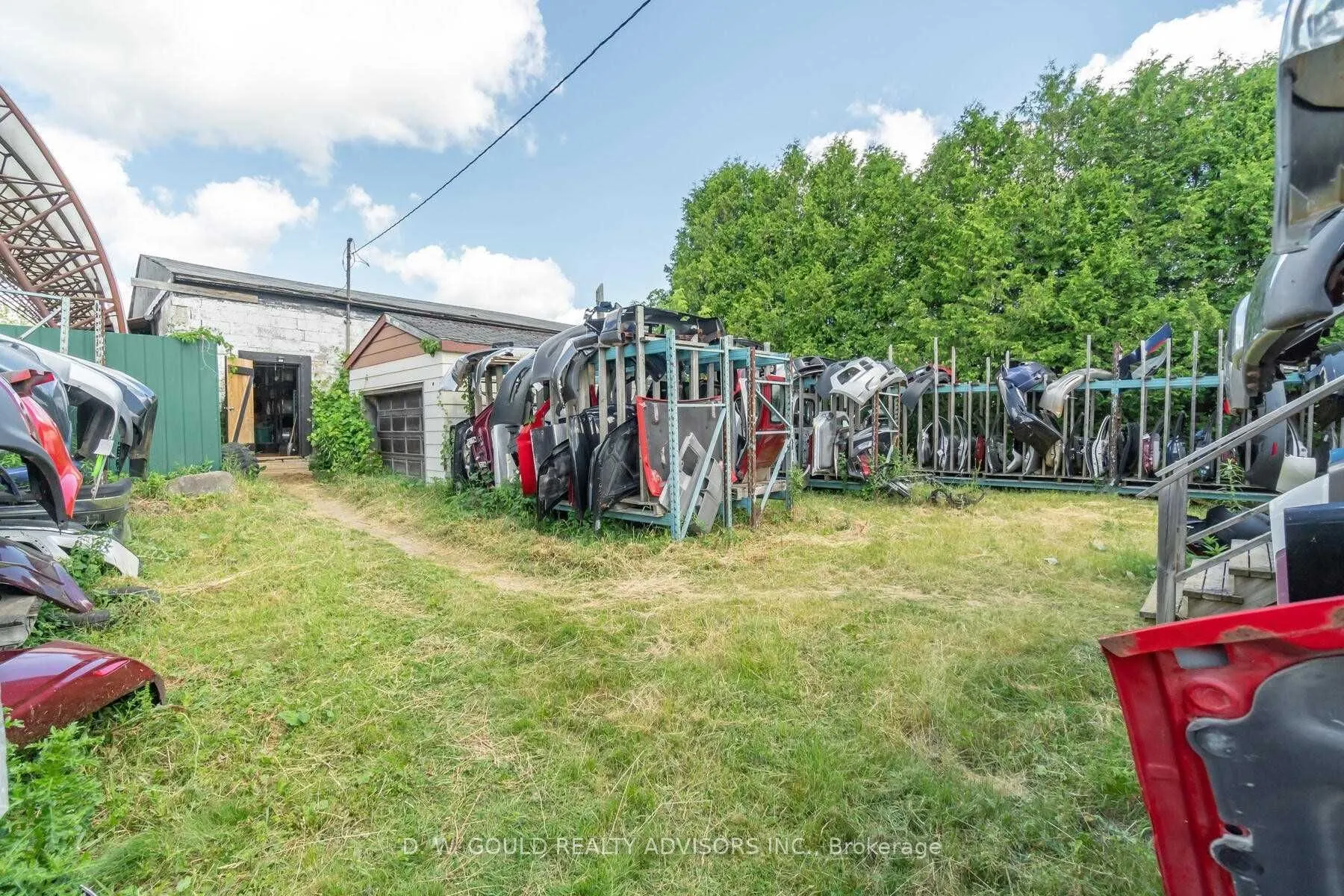 9572 Sideroad 17 Road